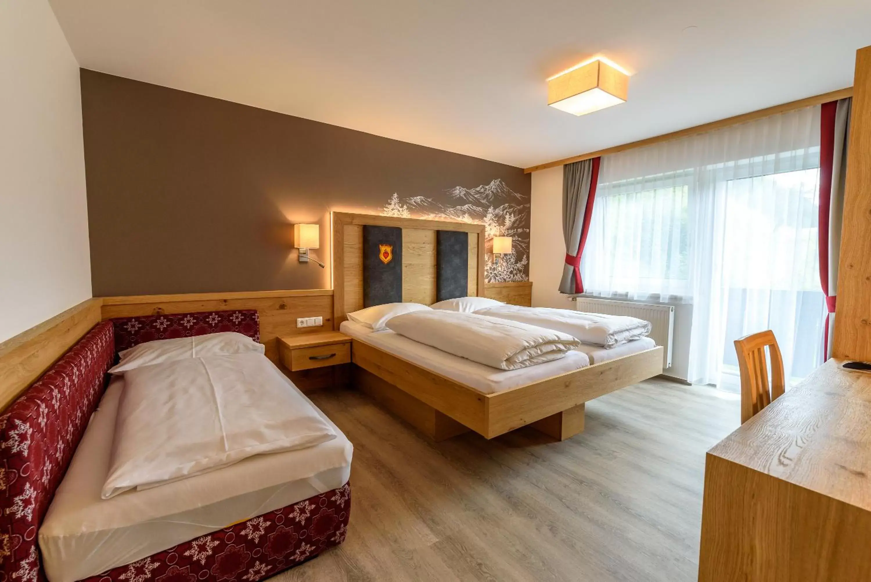 Superior Triple Room in Hotel & Gasthof Taferne Superior Triple Room in Hotel & Gasthof Taferne