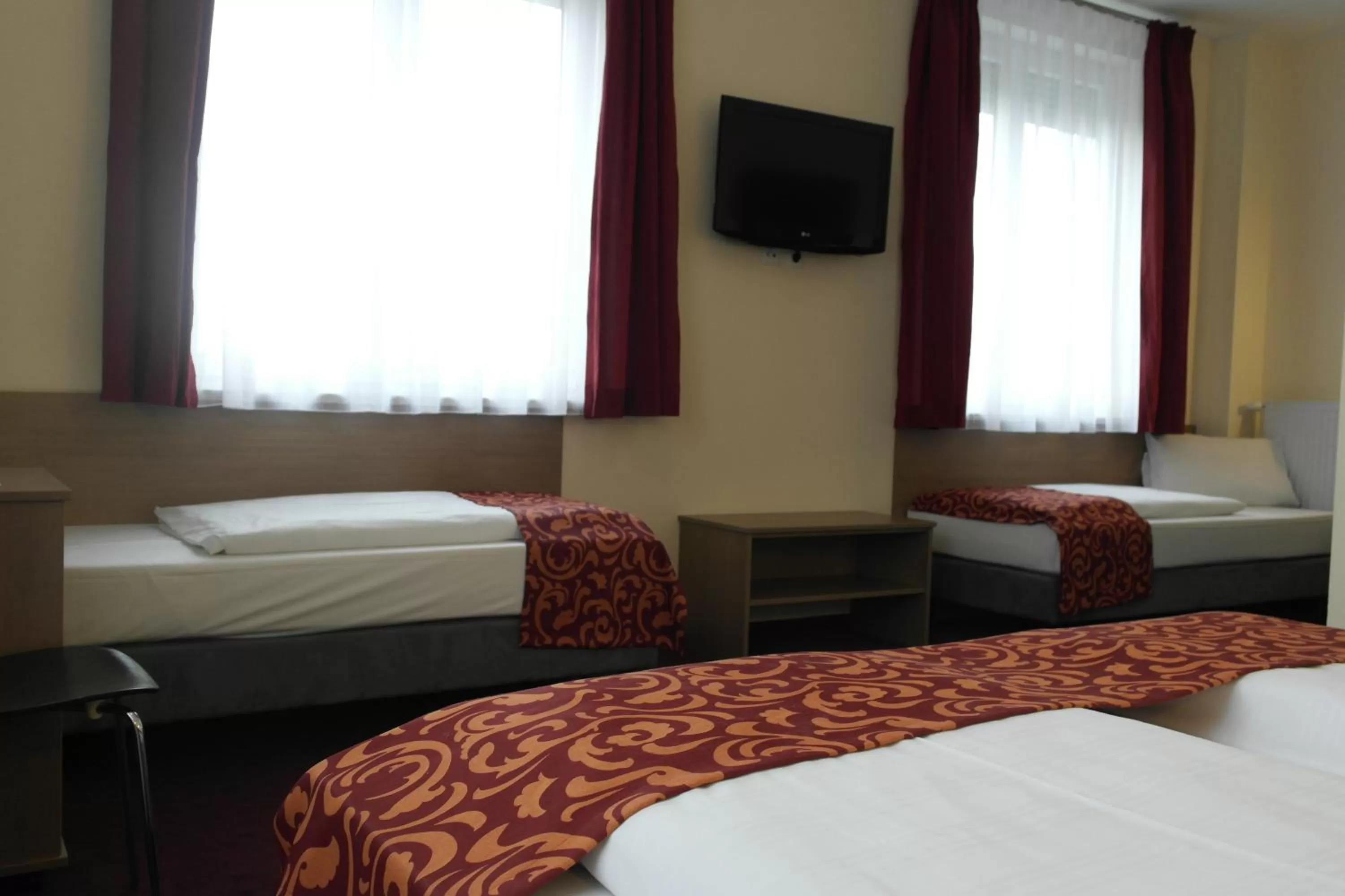 Photo of the whole room, Bed in Dream Inn Hotel Regensburg Ost