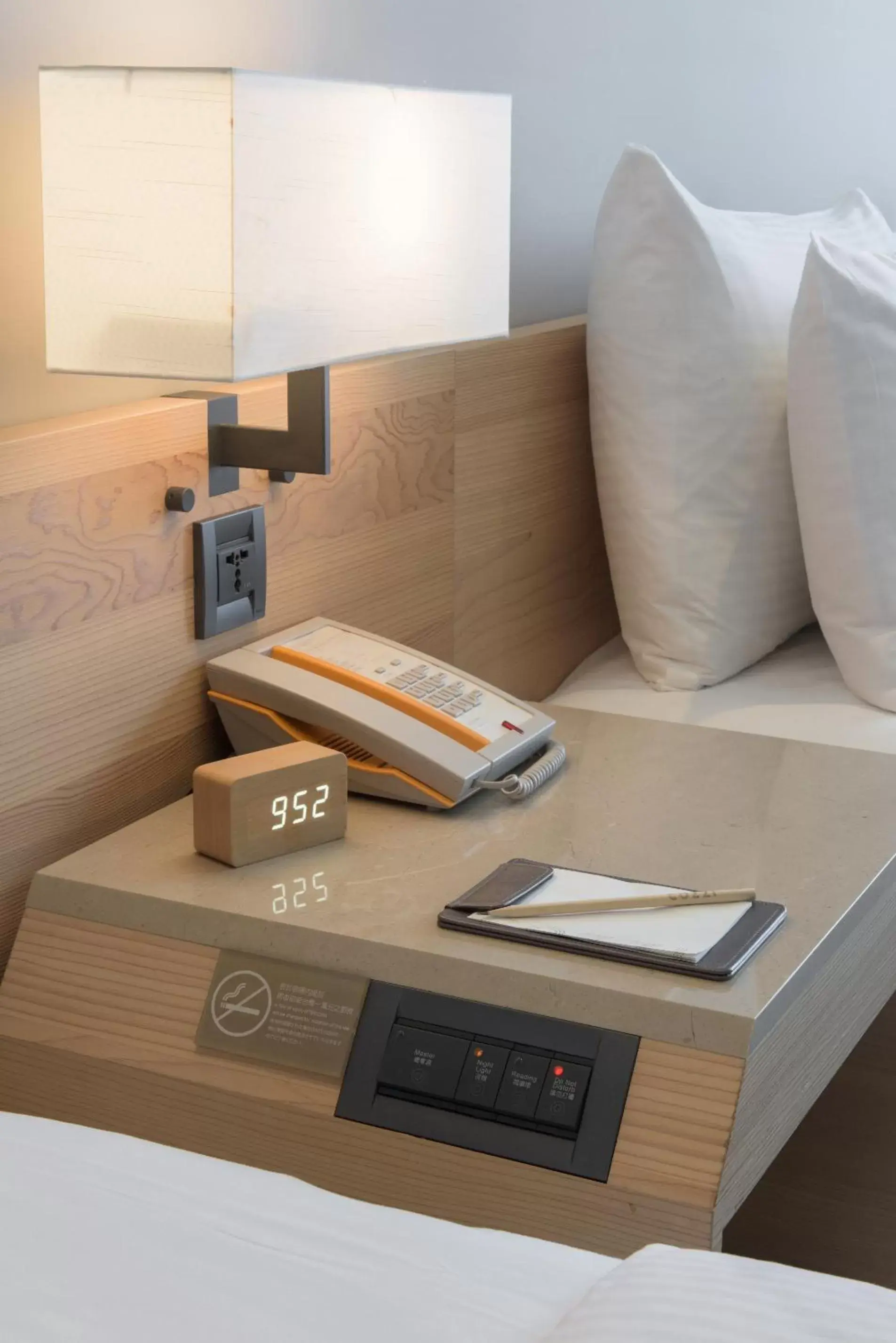 Cozzi Quadruple Room in Hotel COZZI Zhongshan Kaohsiung Cozzi Quadruple Room in Hotel COZZI Zhongshan Kaohsiung