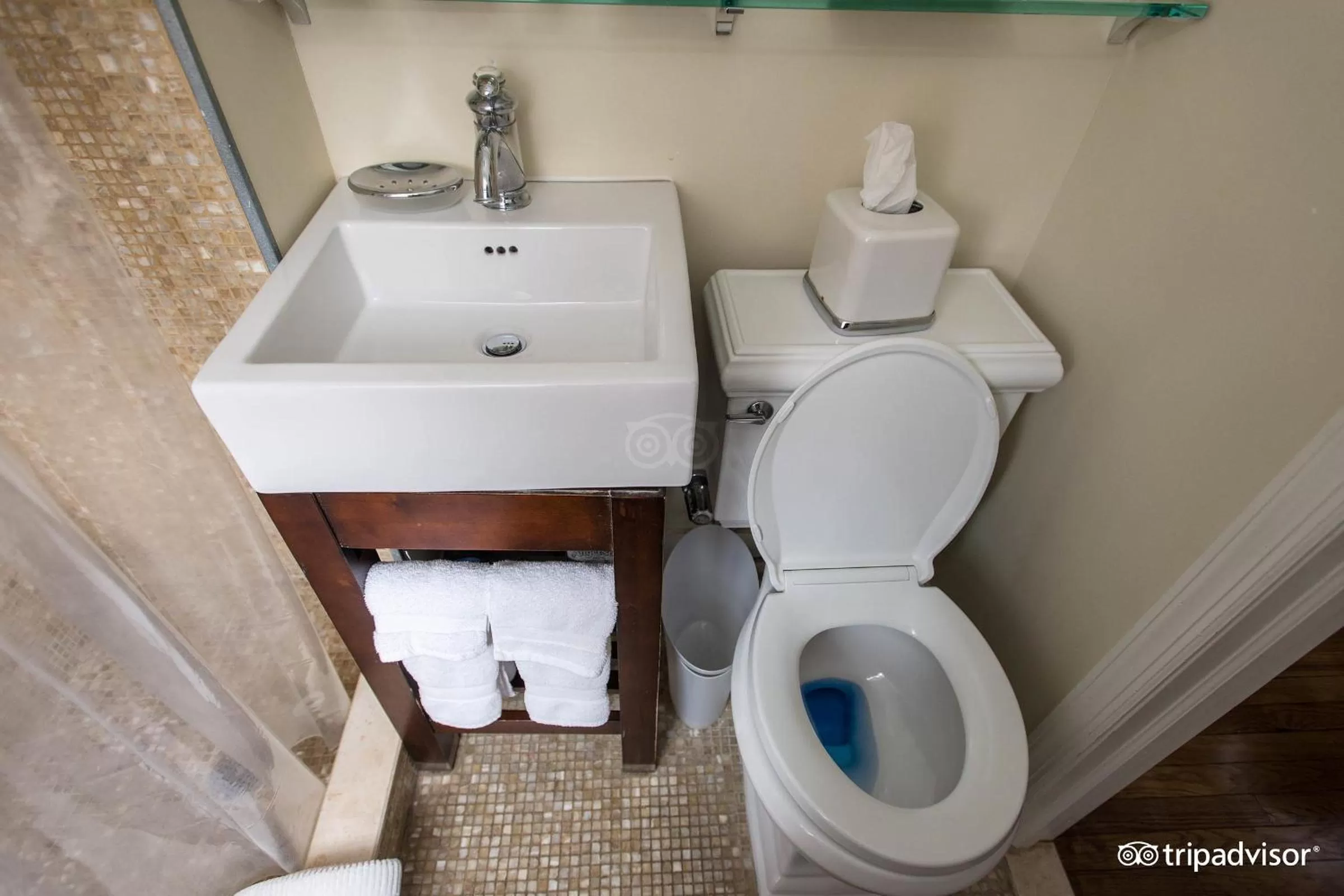 Bathroom in Incentra Village Hotel