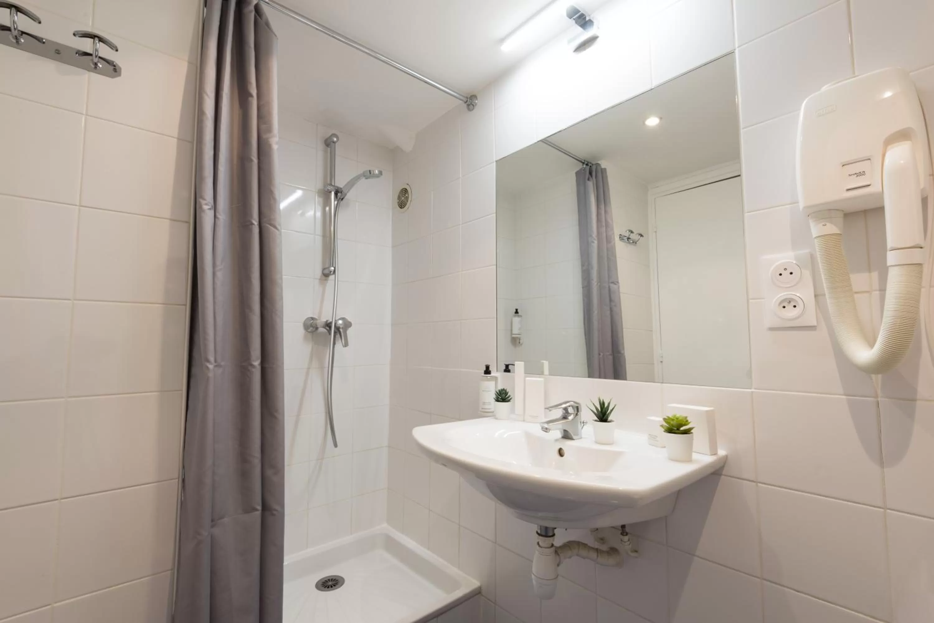 Bathroom in Hotel Beauvoir