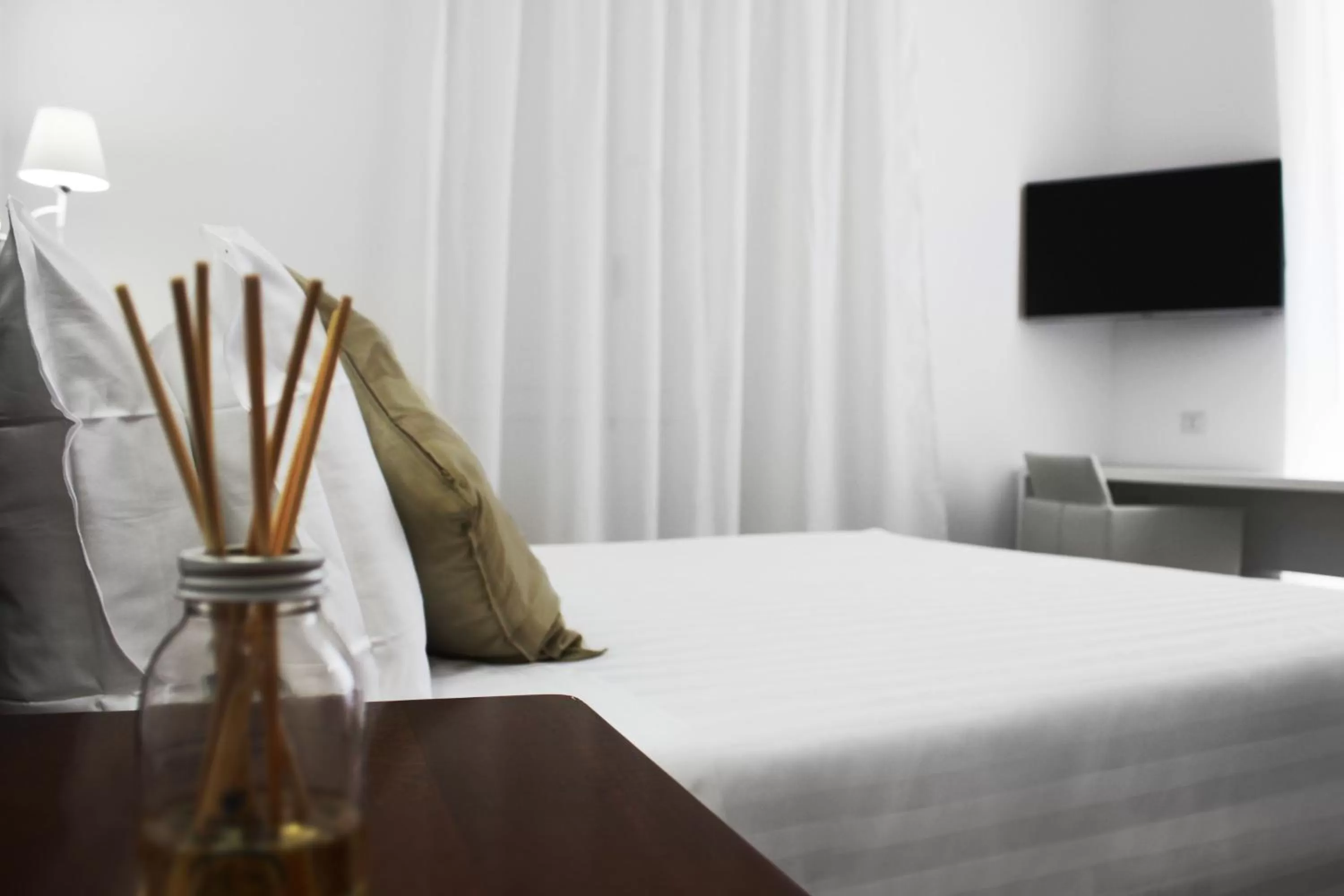 Bedroom, Bed in Roma Resort Colosseum