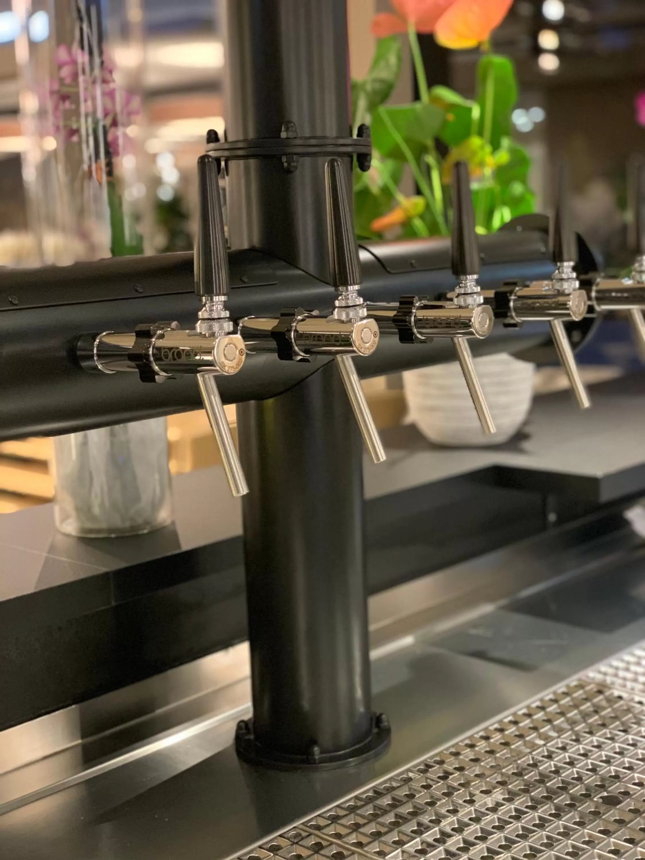 Lounge or bar, Fitness Center/Facilities in th Hotel Leipzig Messe