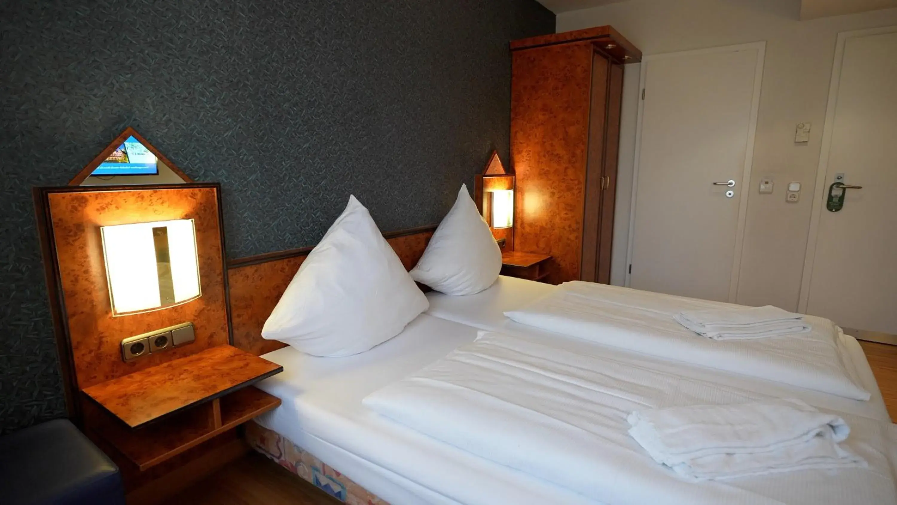 Business Double or Twin Room in Hotel Miramar am Römer Business Double or Twin Room in Hotel Miramar am Römer