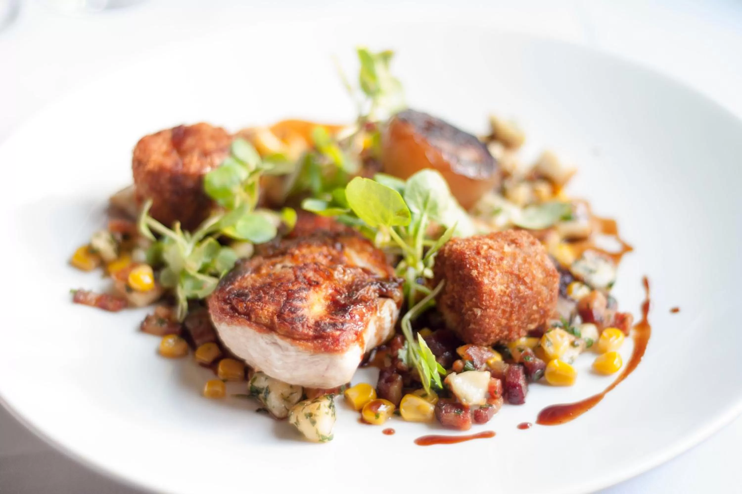 Restaurant/places to eat in Mermaid Inn