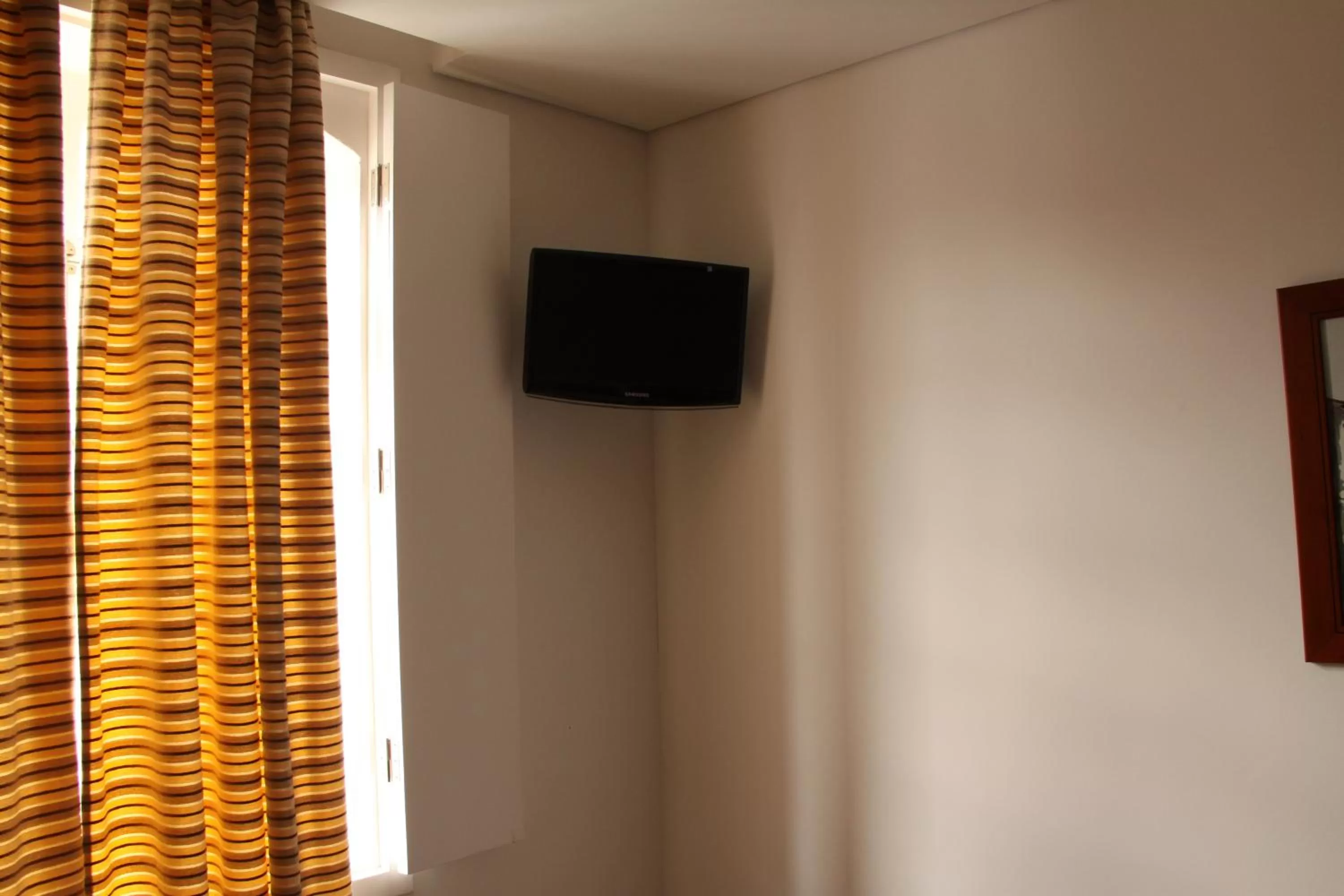 TV and multimedia in Hotel Zenite