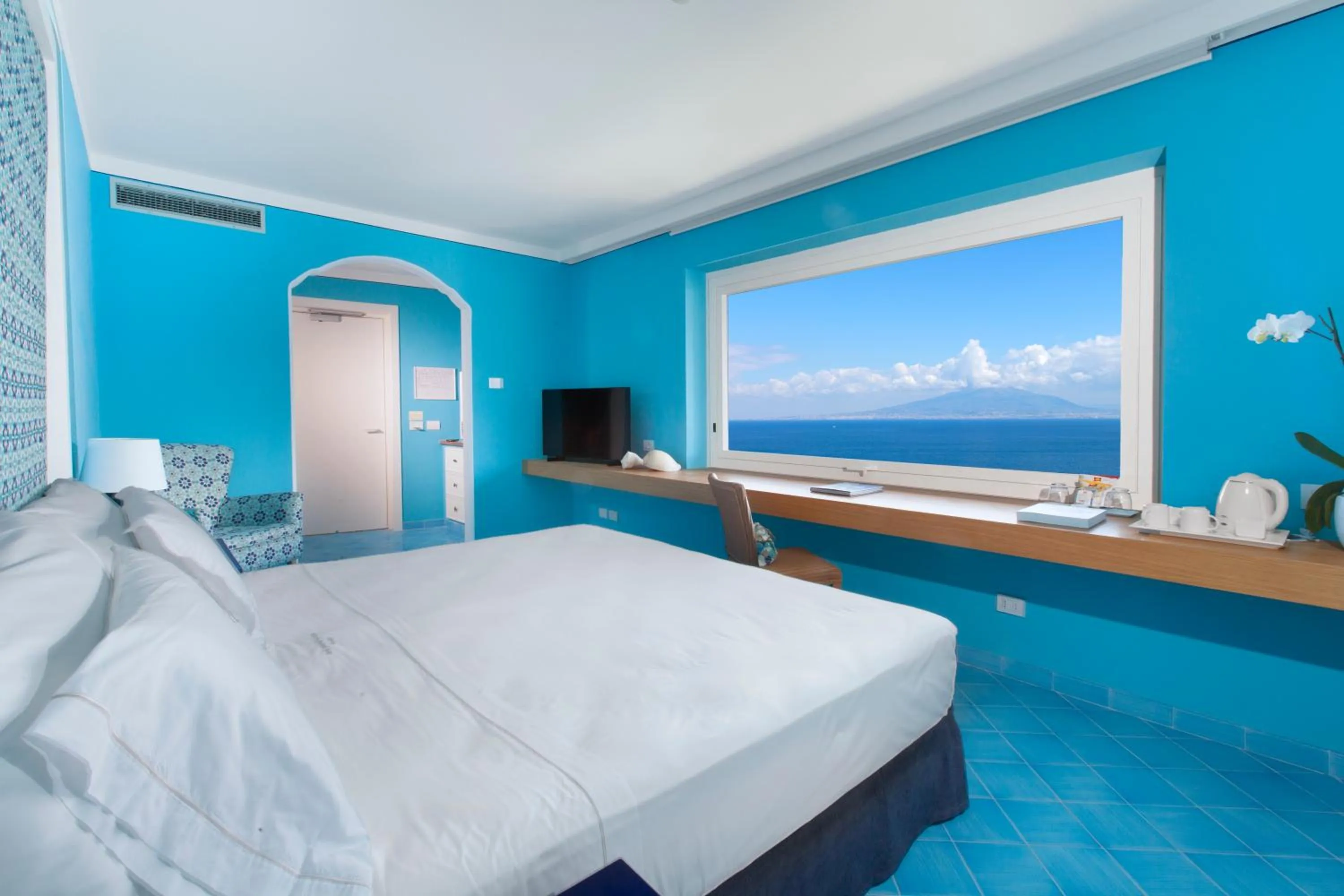 Sea view, Bed in Hotel Belair