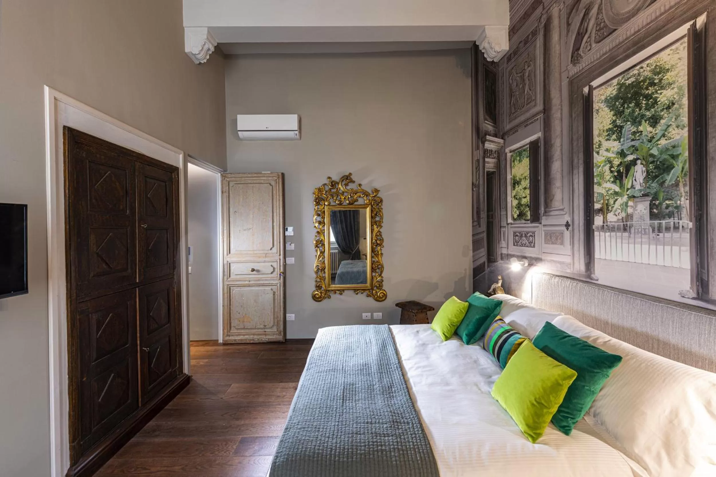 Bedroom, Bed in Casa Botticelli