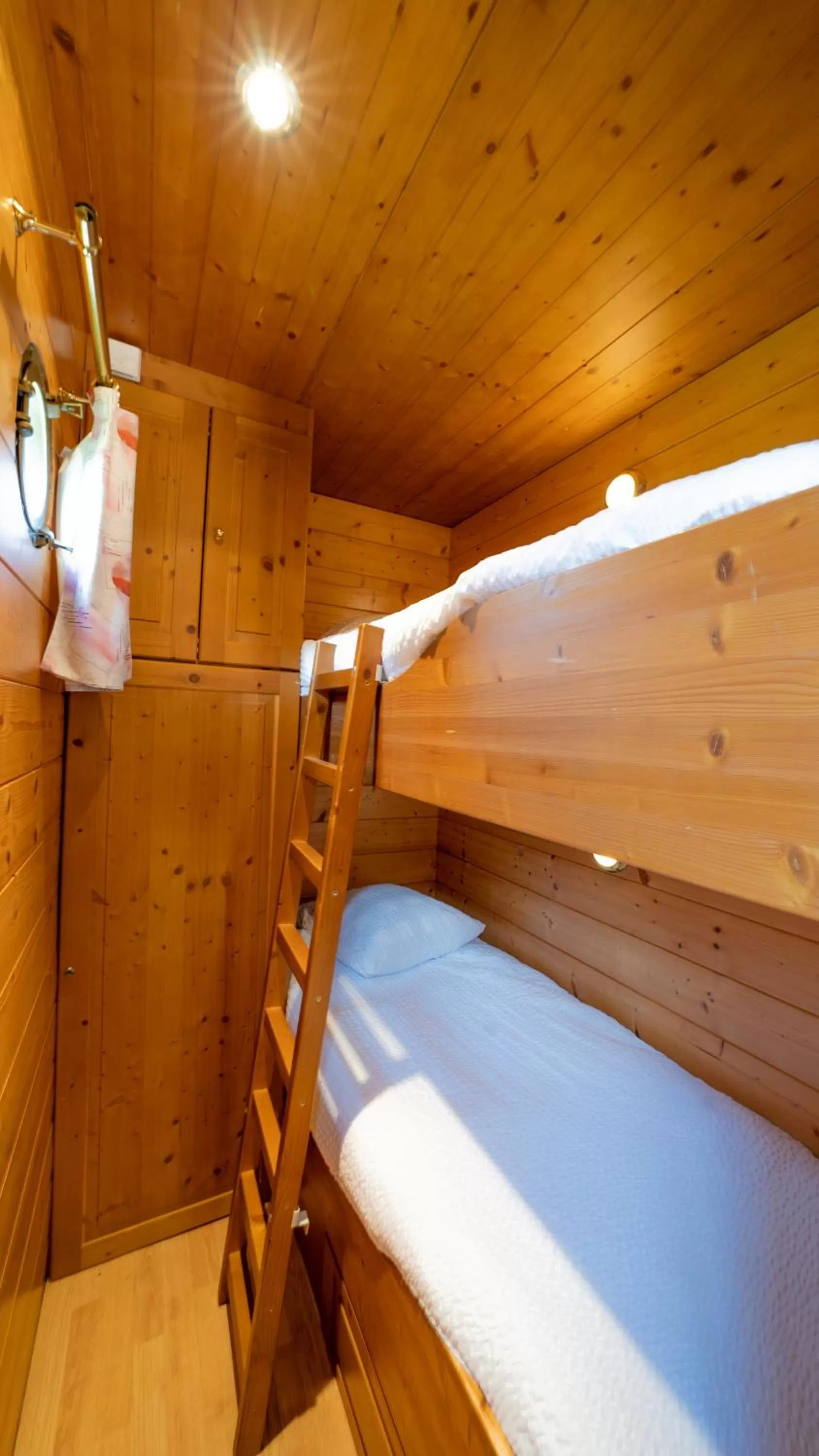 Photo of the whole room, Bed in Le Village de la Champagne - Slowmoov