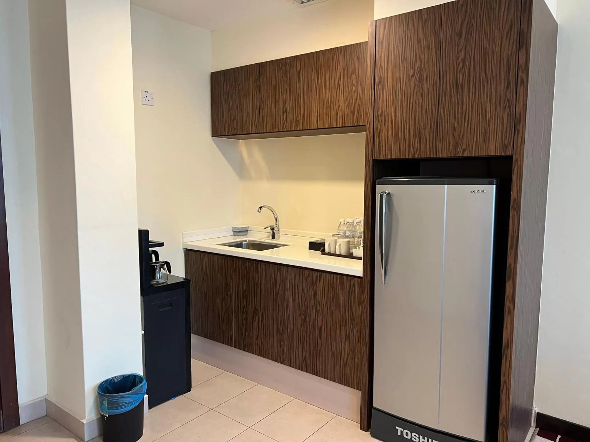Kitchen or kitchenette in SSL Traders Hotel