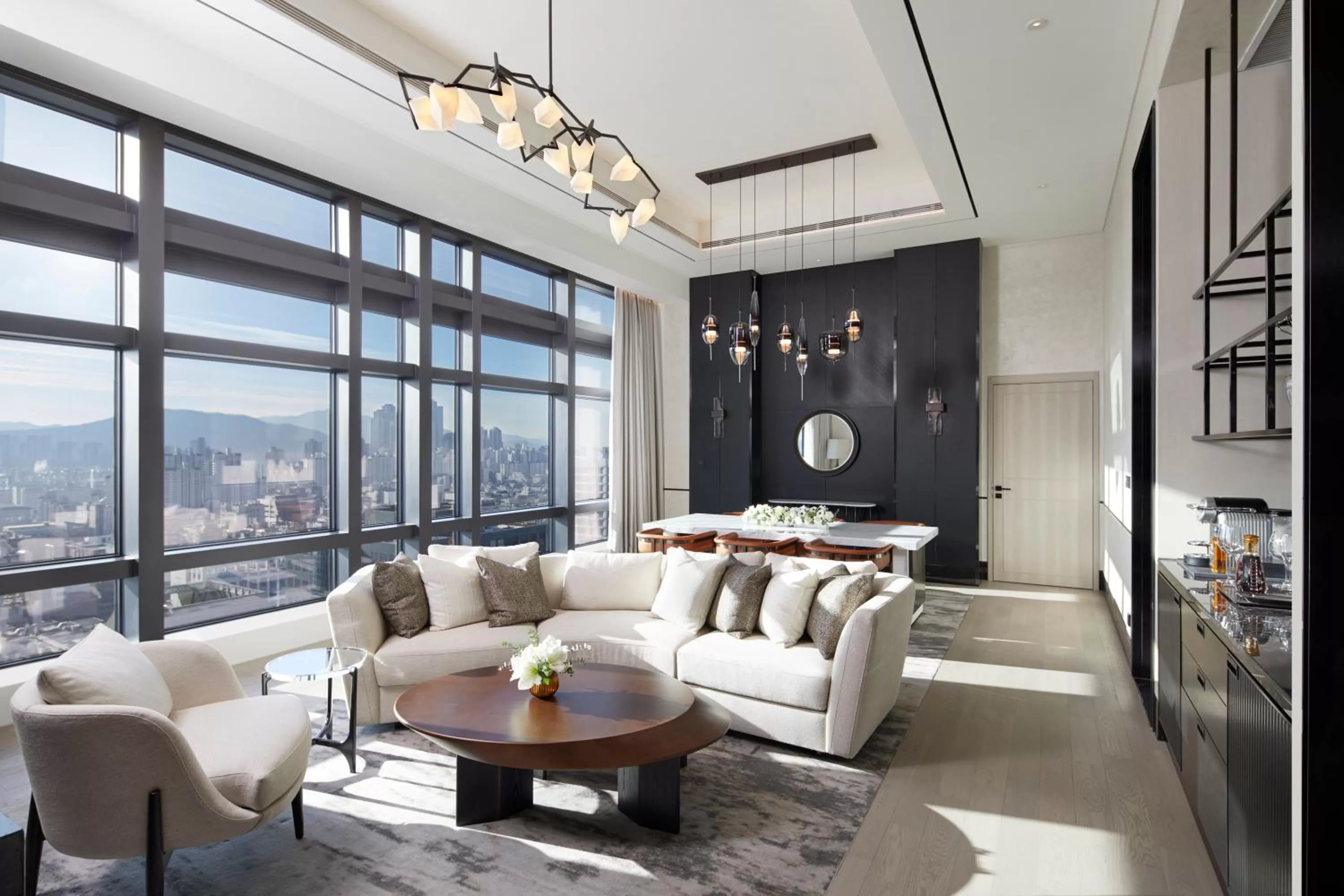 Bedroom in Grand InterContinental Seoul Parnas by IHG