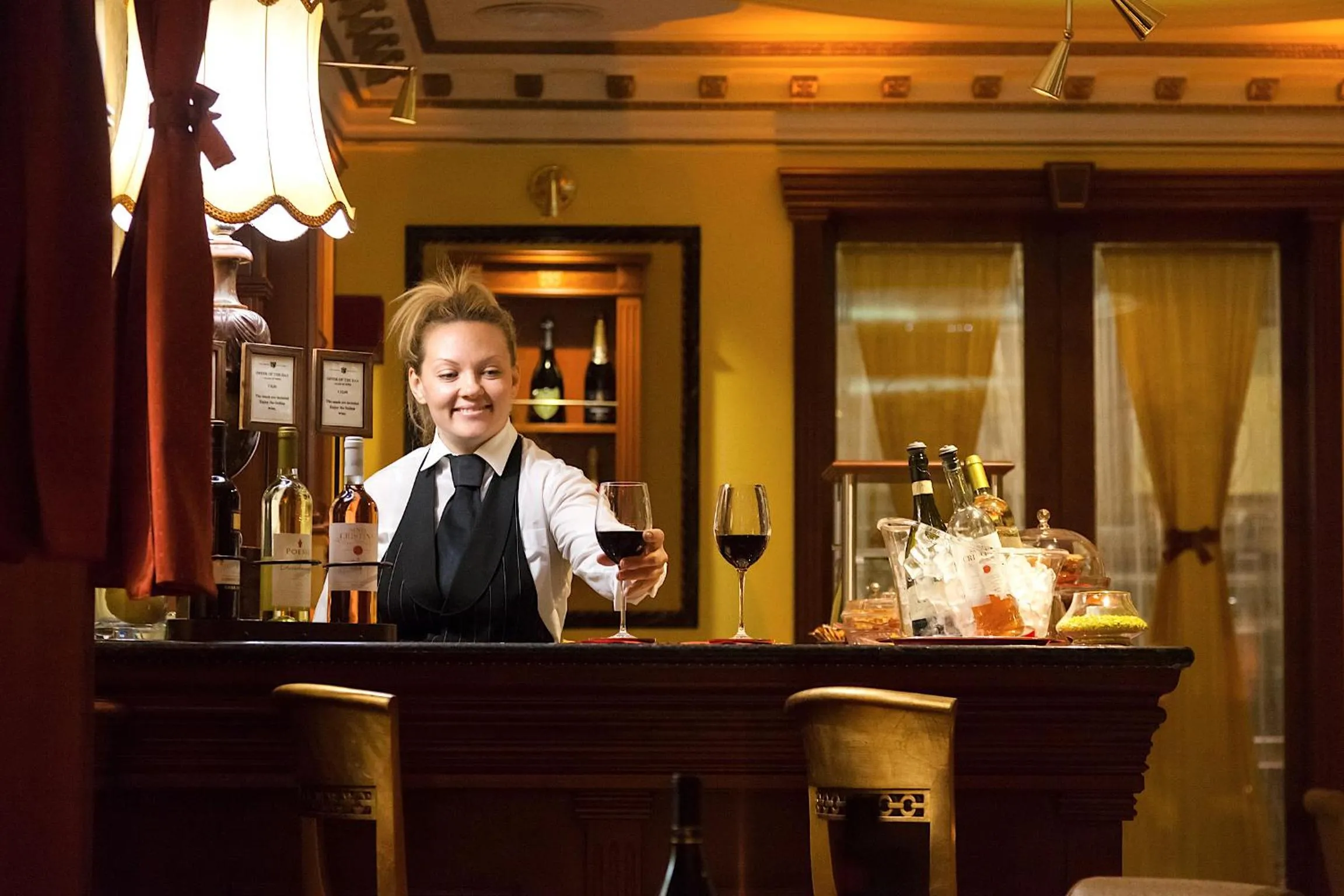 Lounge or bar in Hotel Manfredi Suite In Rome