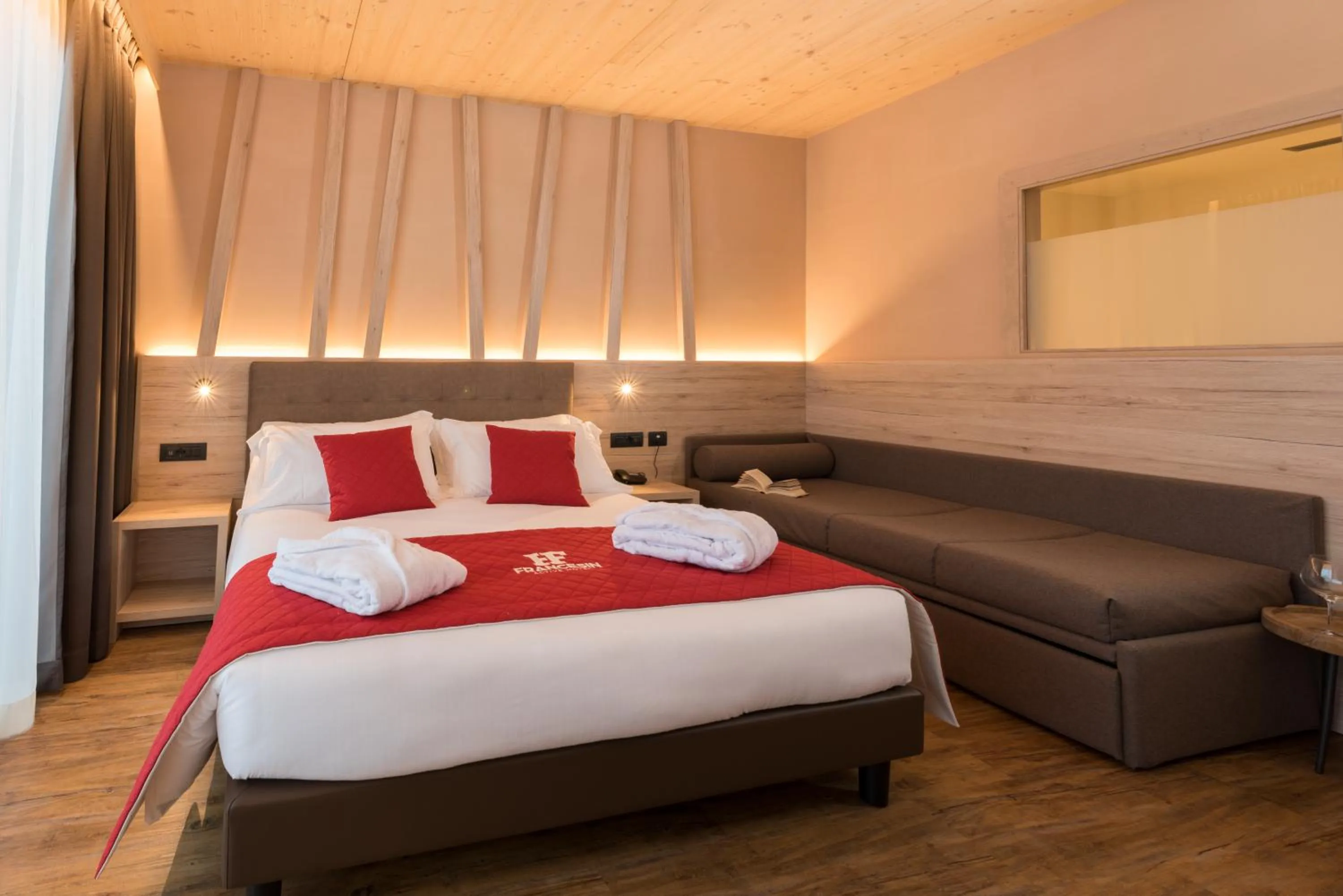 Photo of the whole room, Bed in Francesin Active Hotel