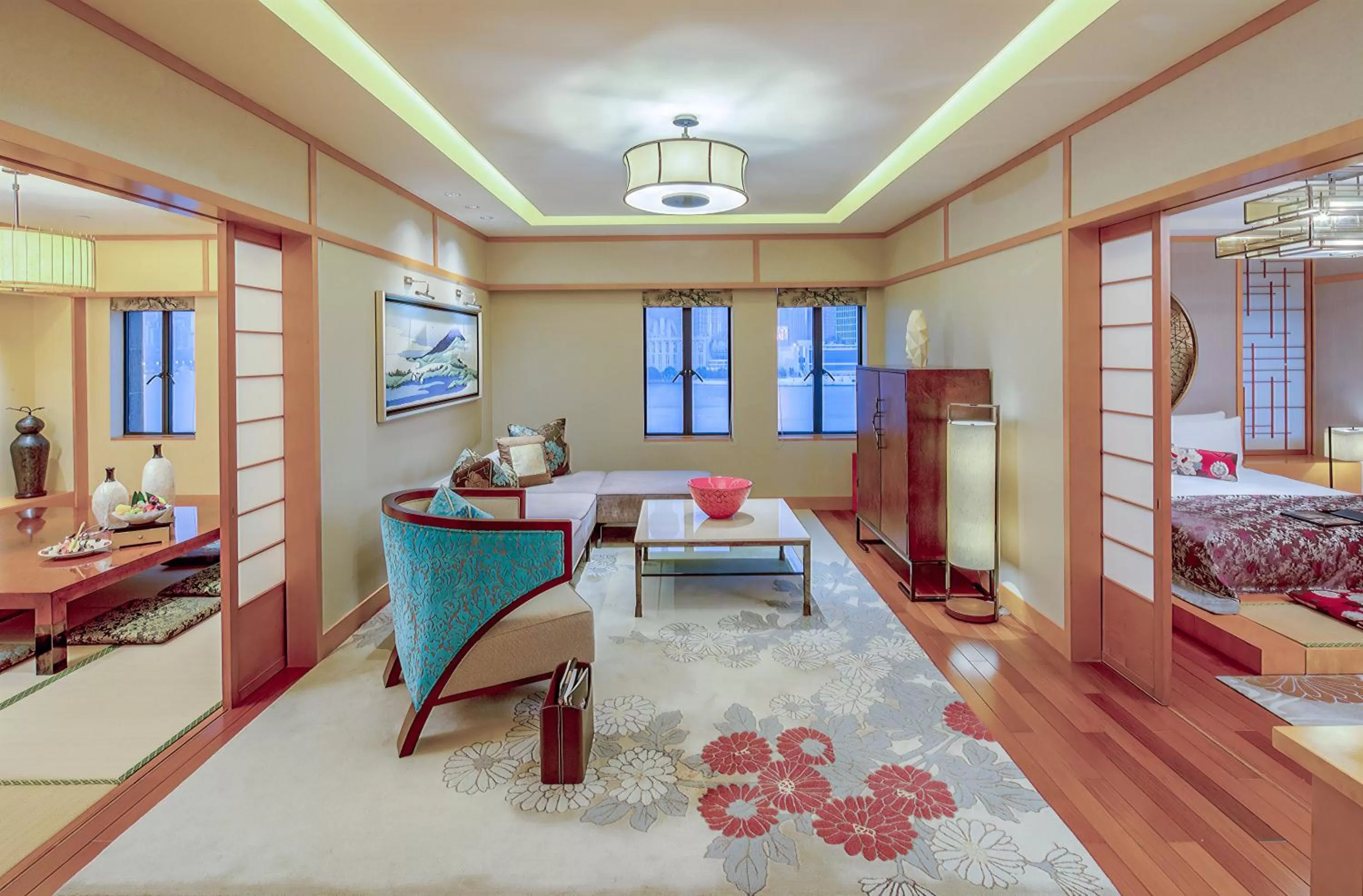 Living room in Fairmont Peace Hotel on the Bund