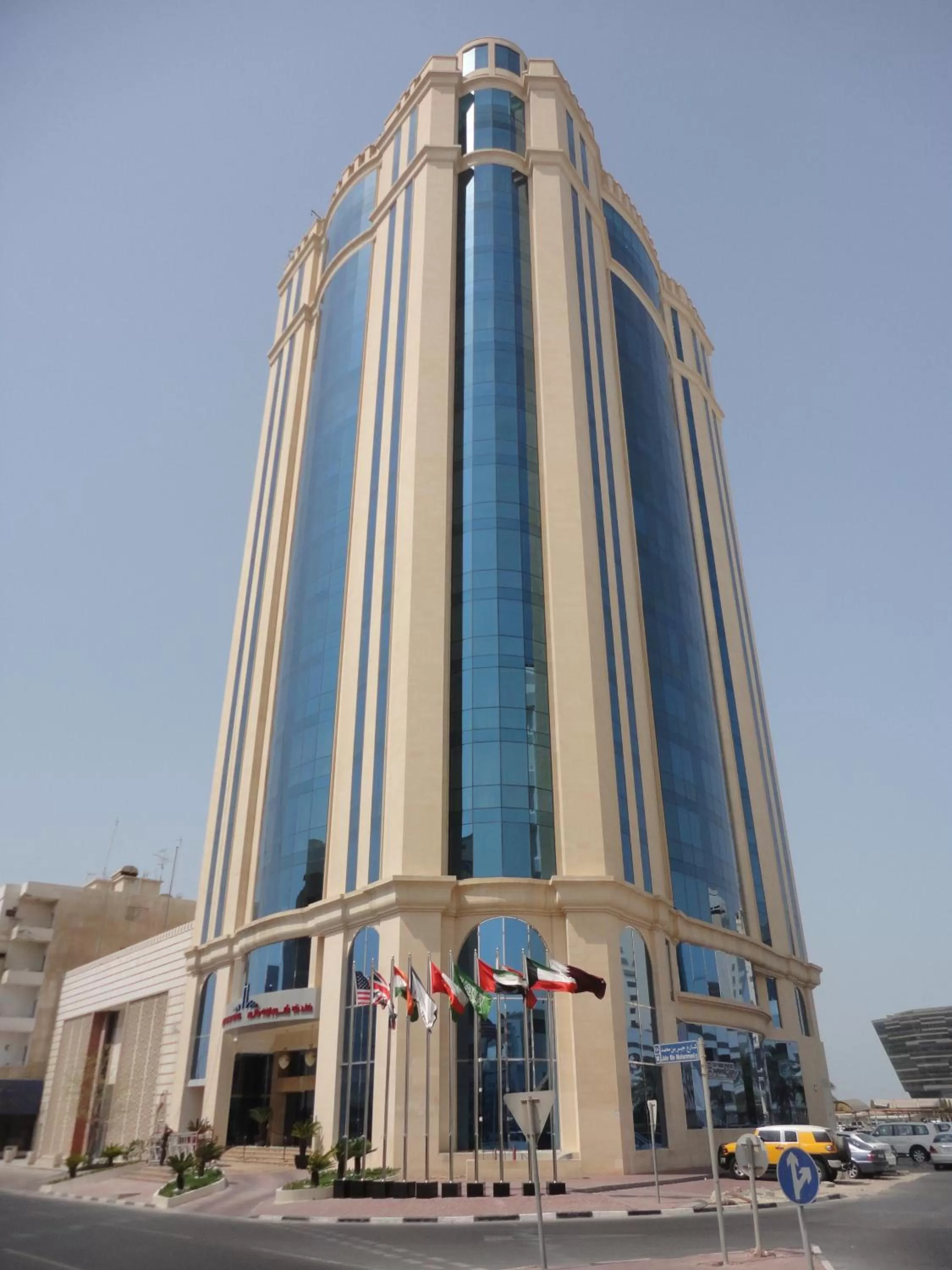 Facade/entrance in Horizon Manor Hotel