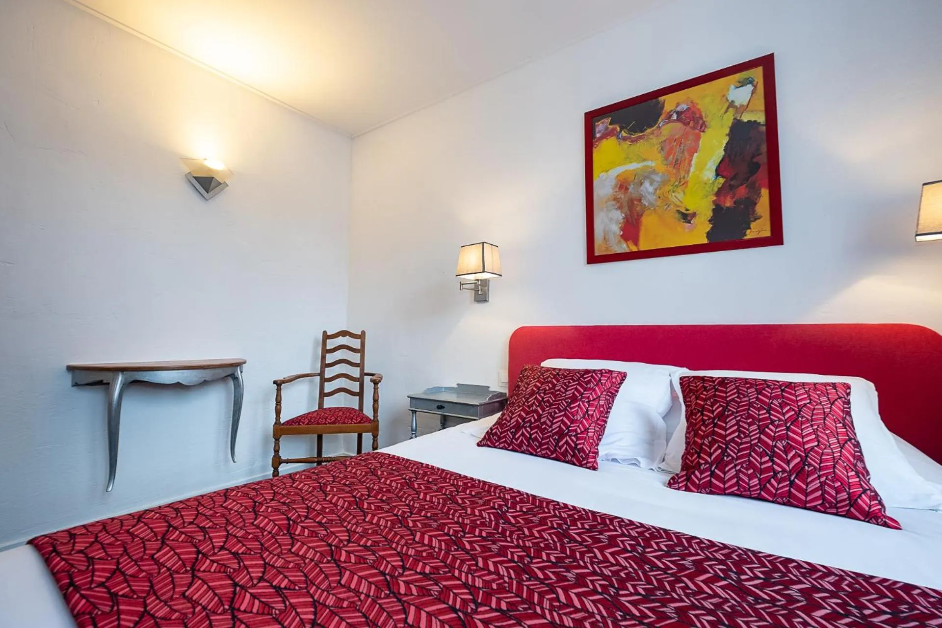 Bed in The Originals City Hotel de l Ange Guebwiller