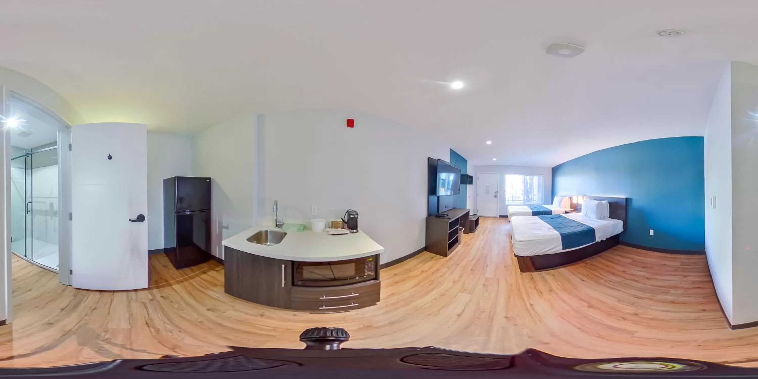 Bed in Studio 6 Suites Stockton, CA Waterfront