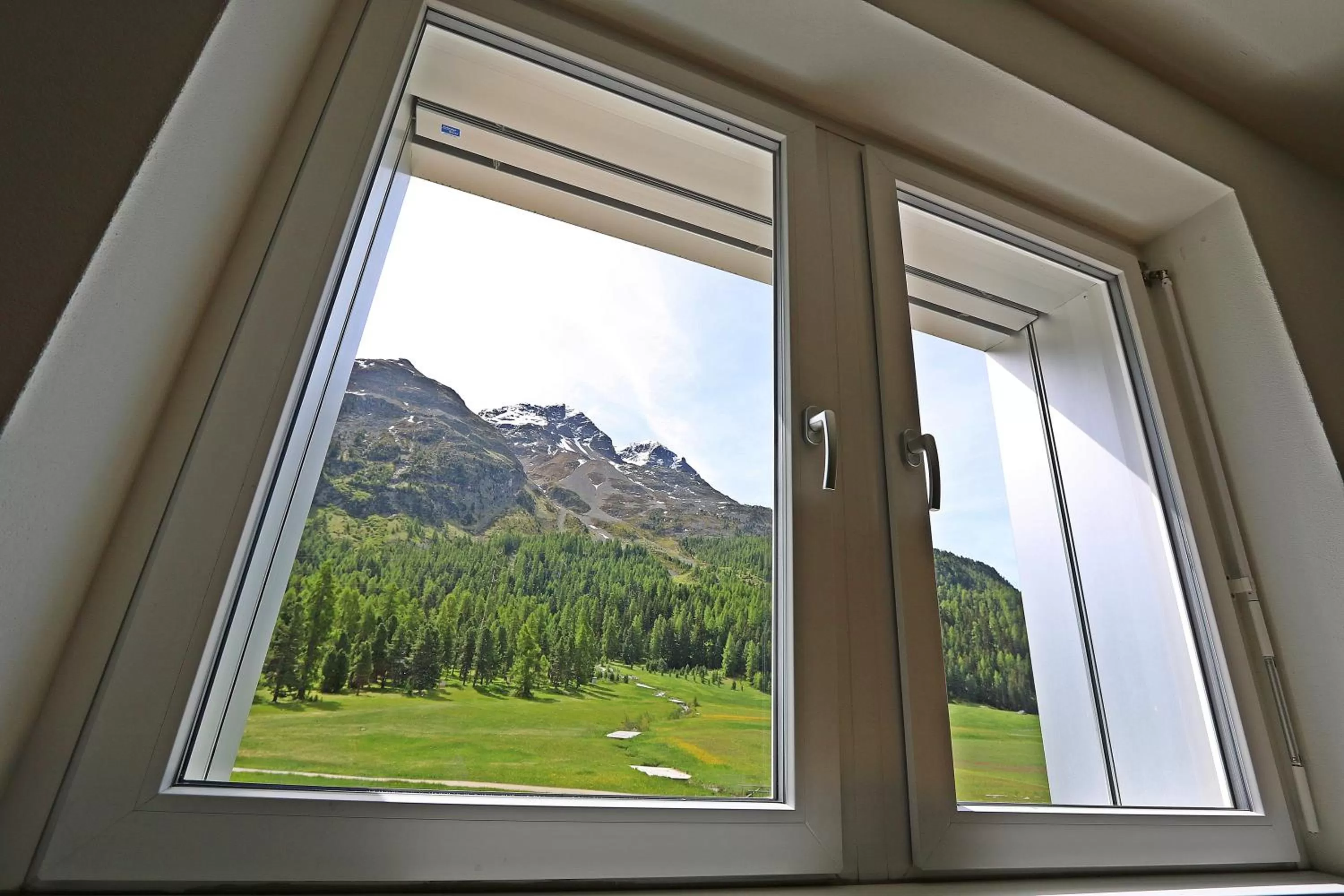 Mountain view in b&b River Inn