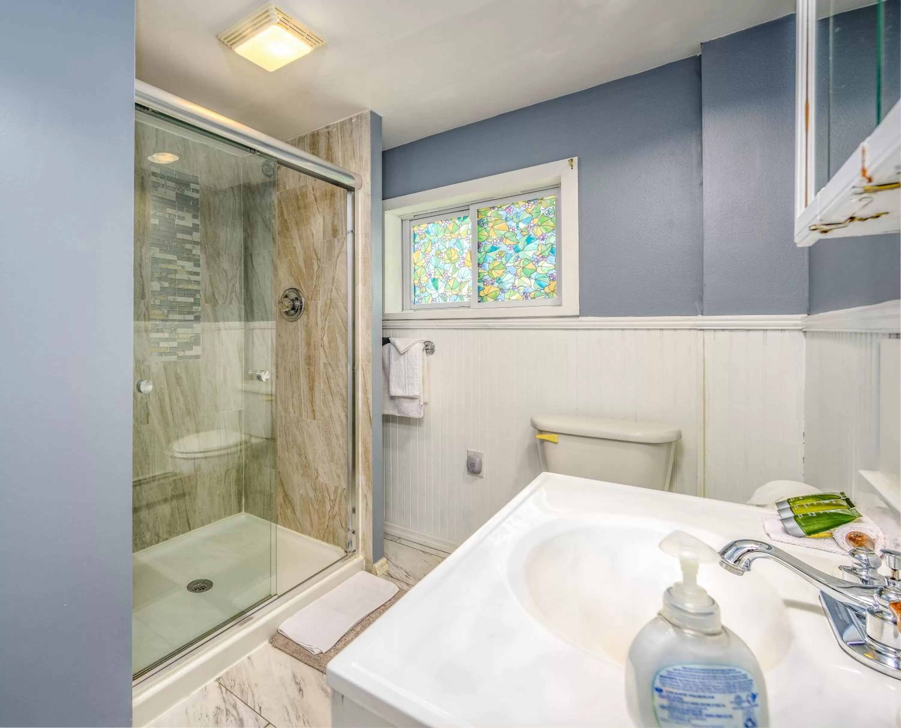 Mountain Treasure Bed and Breakfast