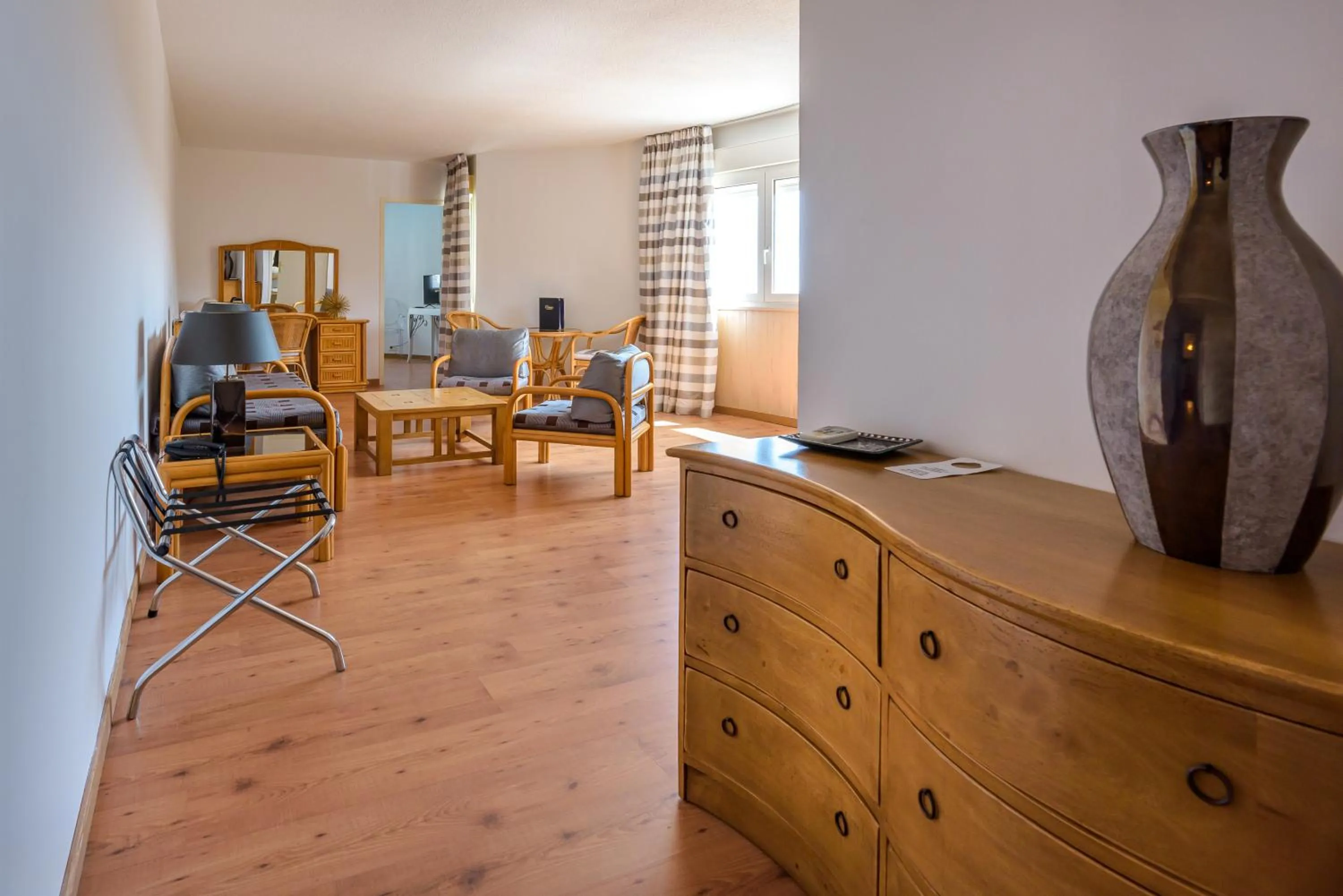 Photo of the whole room in Hotel Le Tilbury