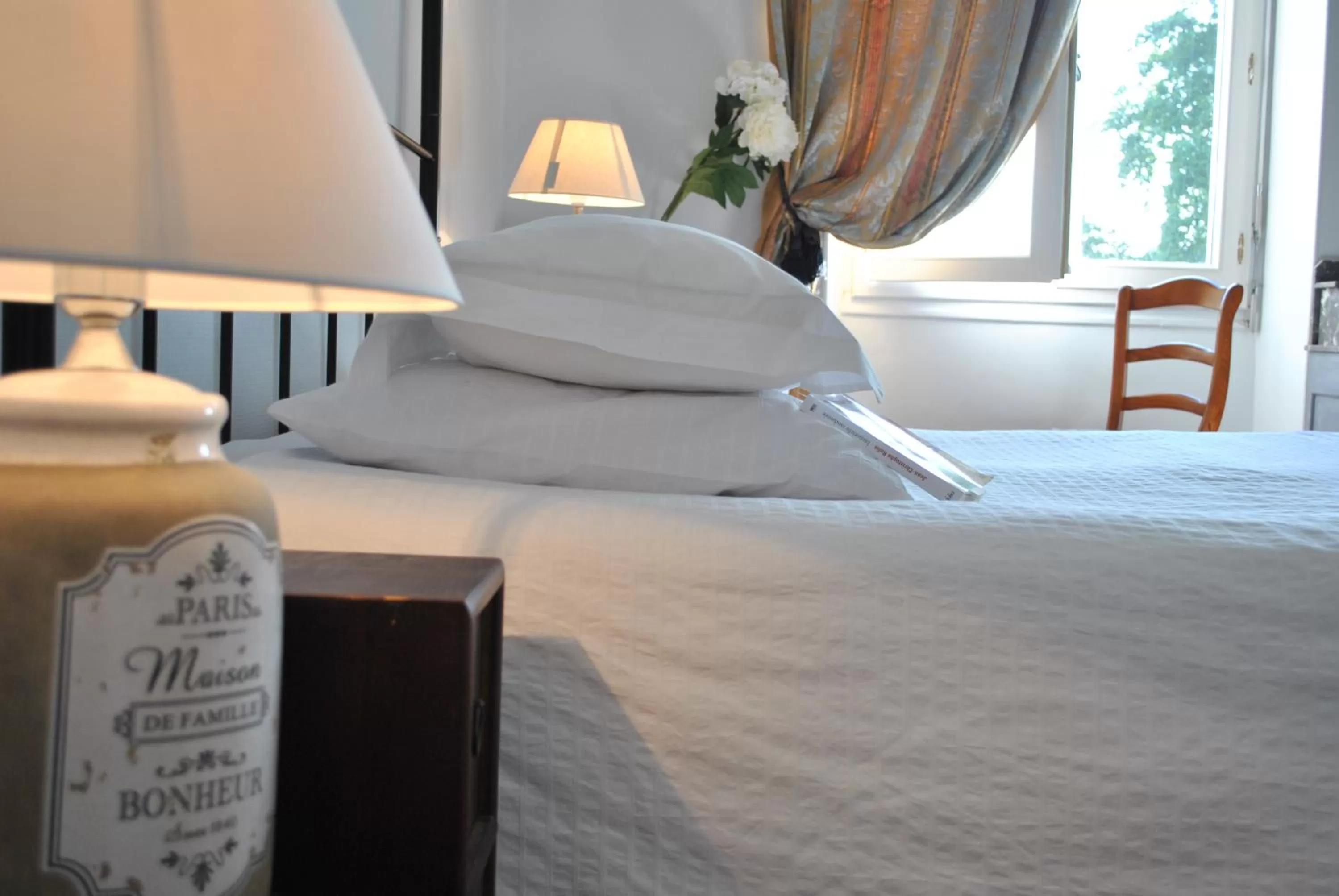 Decorative detail, Bed in Villa Hortebise