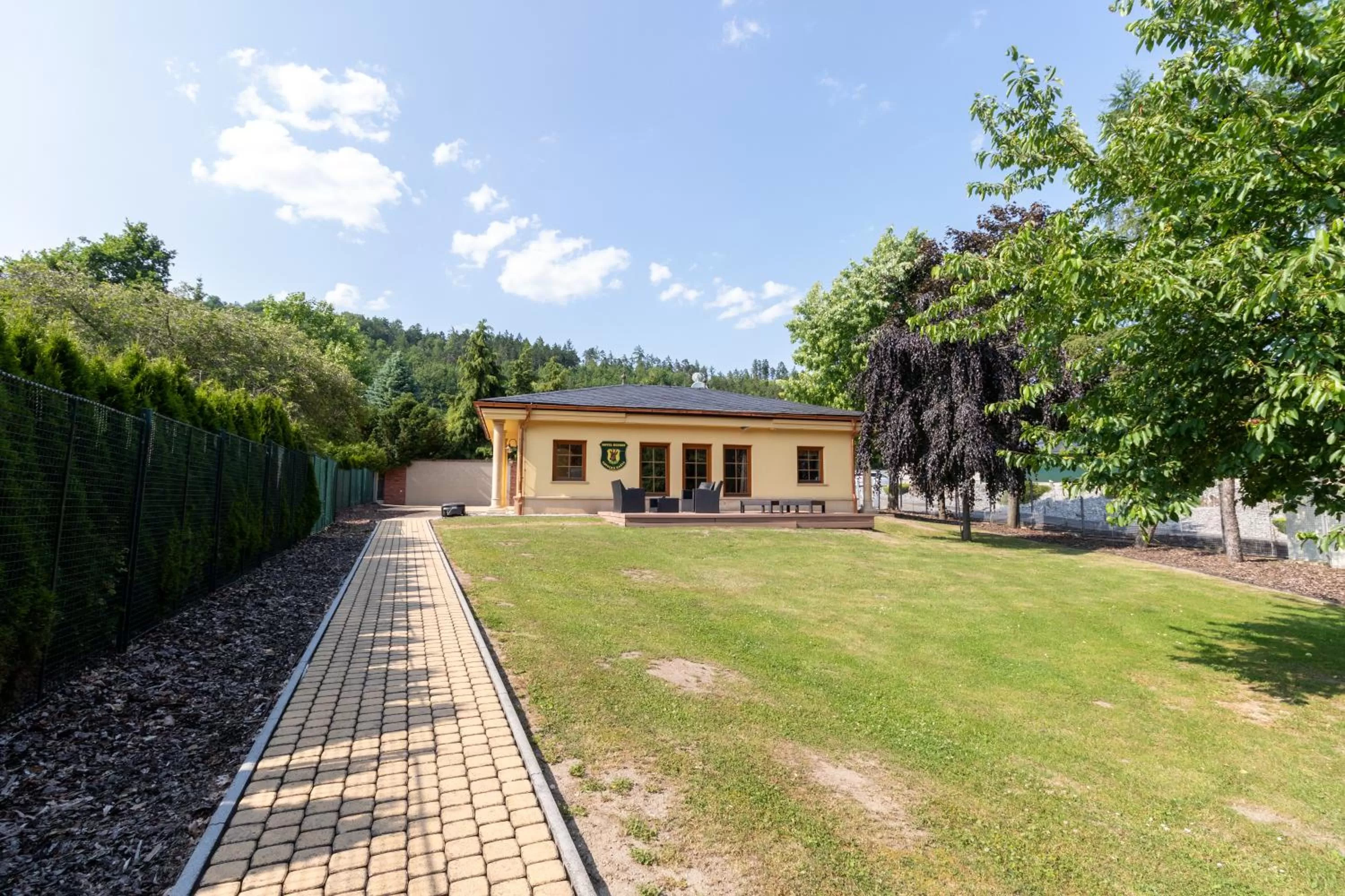 Property Building in Lovecká Bašta