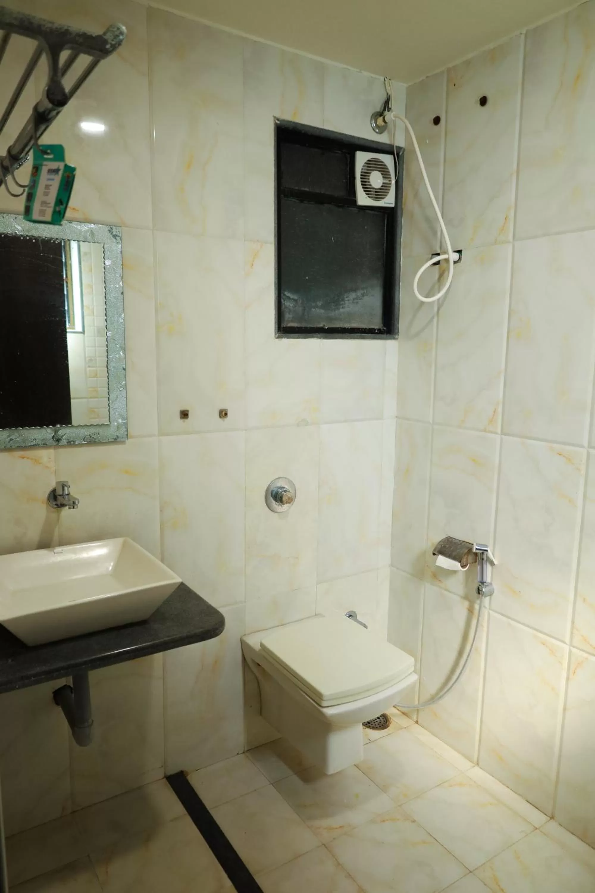 Bathroom in Hotel Sai Bansi