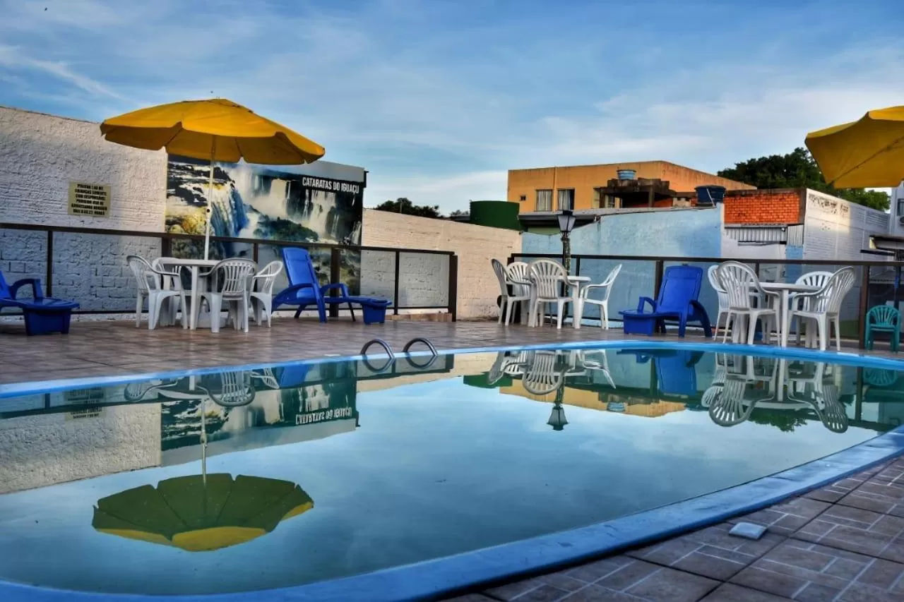 Swimming Pool in Visk Palace Hotel e Restaurante