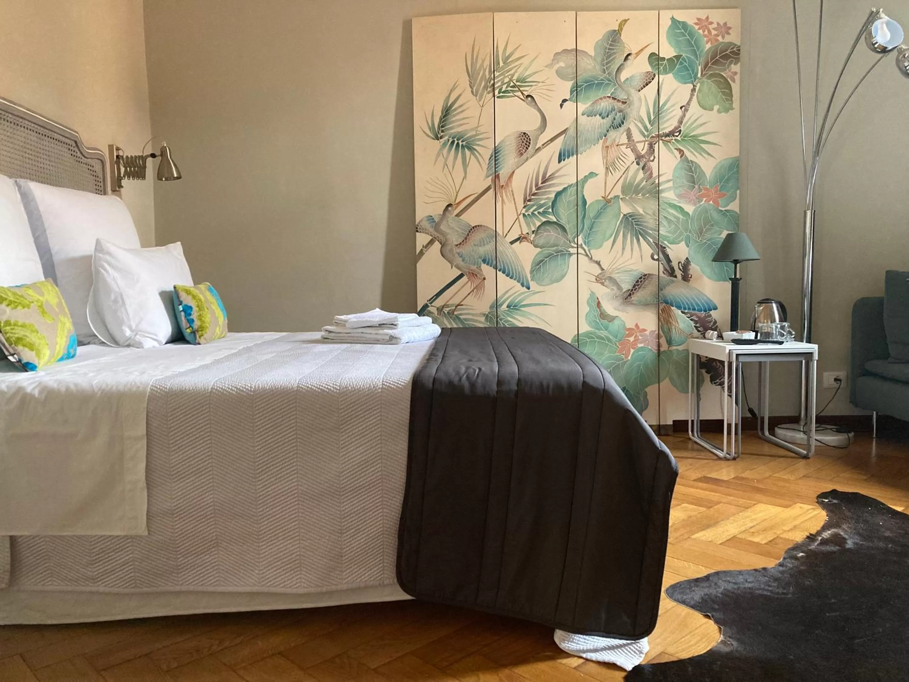 Photo of the whole room, Bed in Liberty House