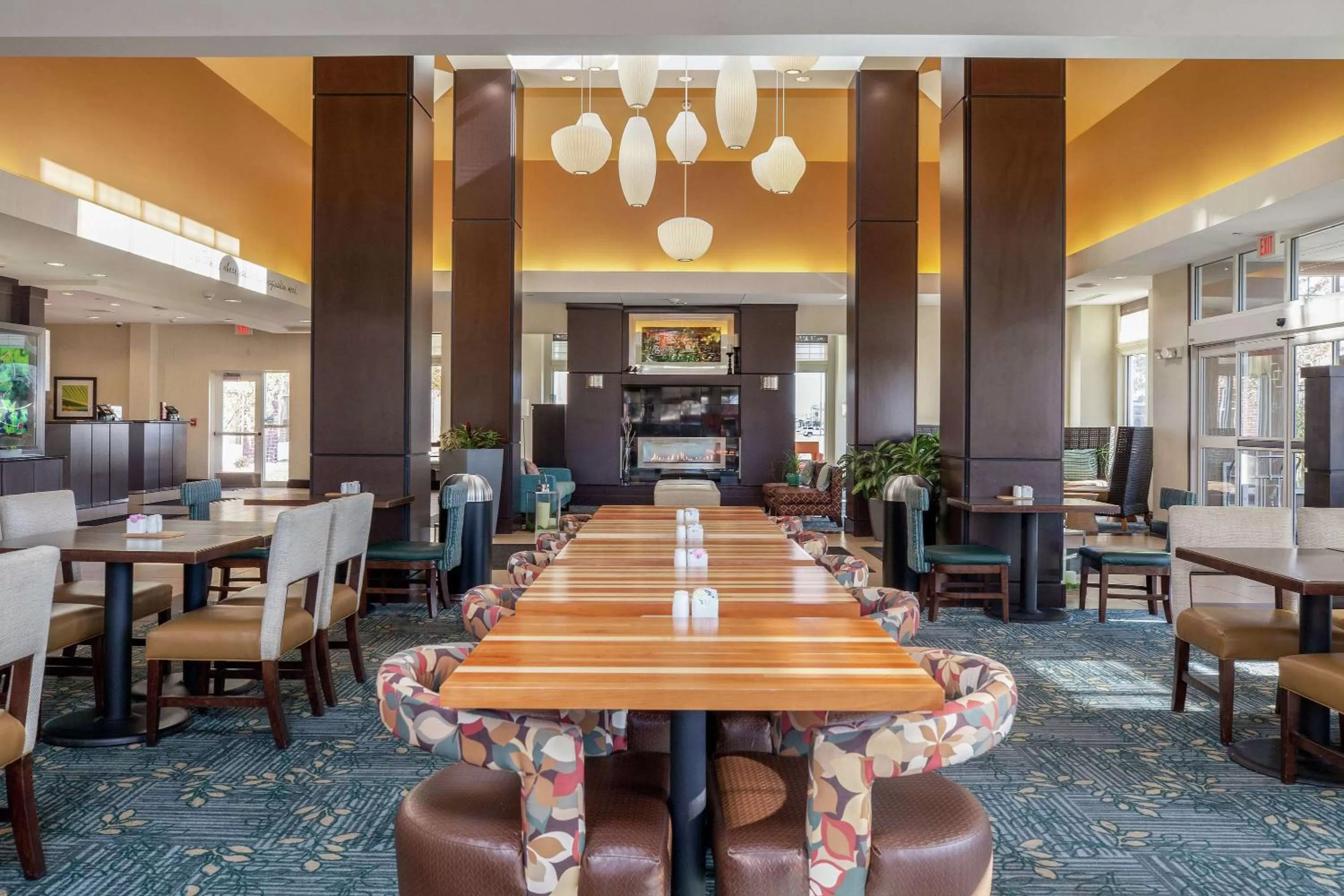 Restaurant/places to eat in Hilton Garden Inn Fargo