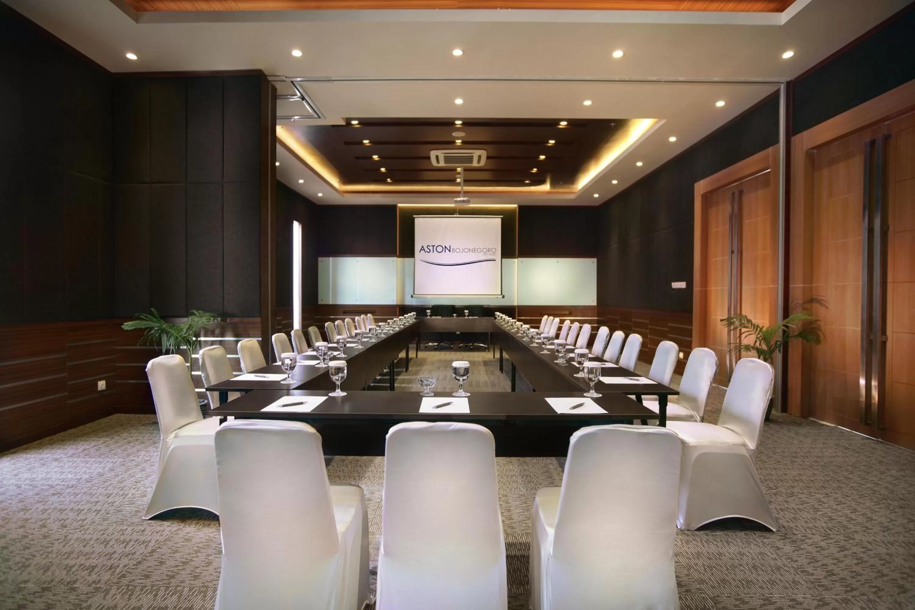 Banquet/Function facilities in Aston Bojonegoro City Hotel