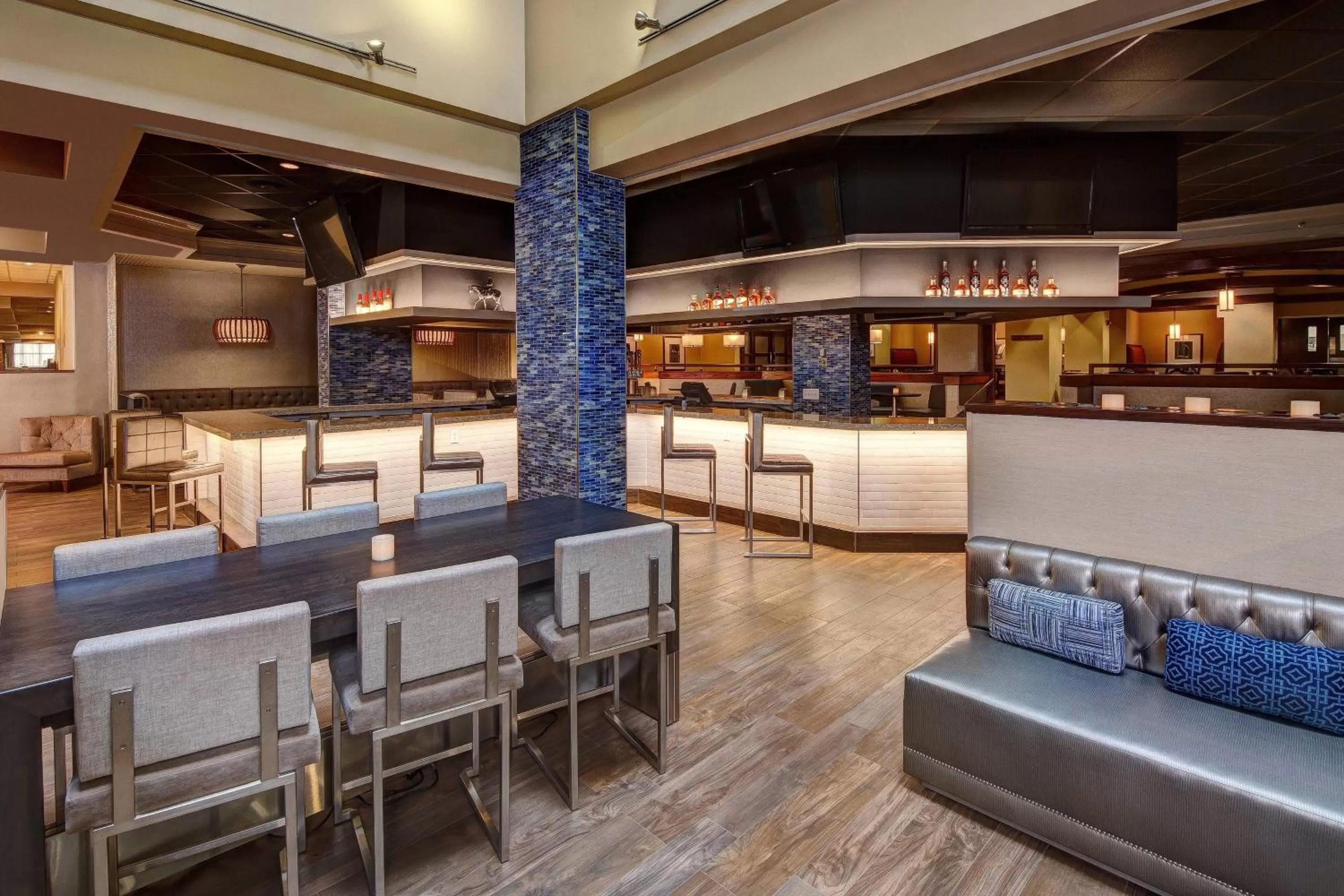 Lounge or bar in Marriott Lexington Griffin Gate Golf Resort & Spa