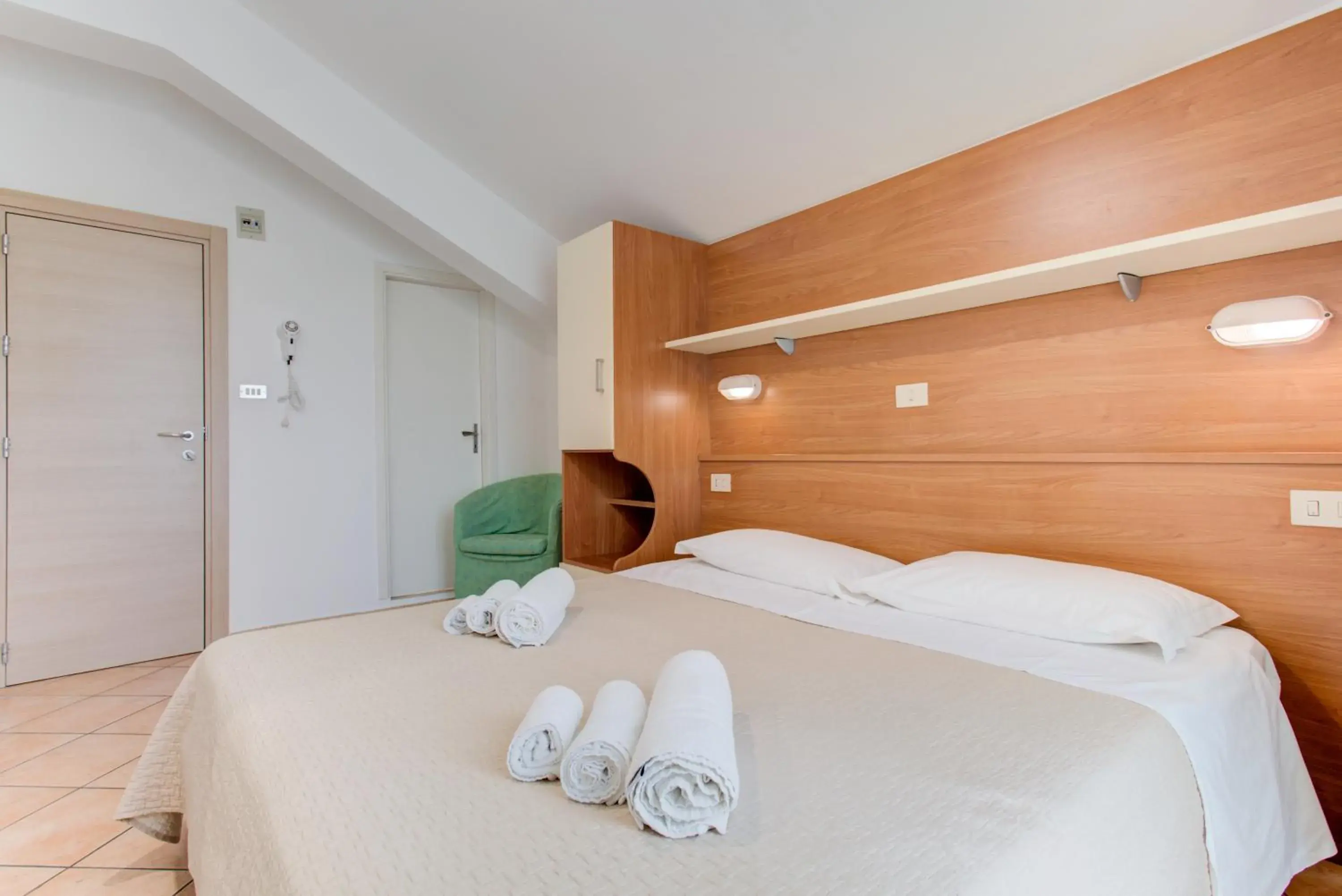 Small Double Room with Balcony - single occupancy in Hotel Cimarosa Small Double Room with Balcony - single occupancy in Hotel Cimarosa