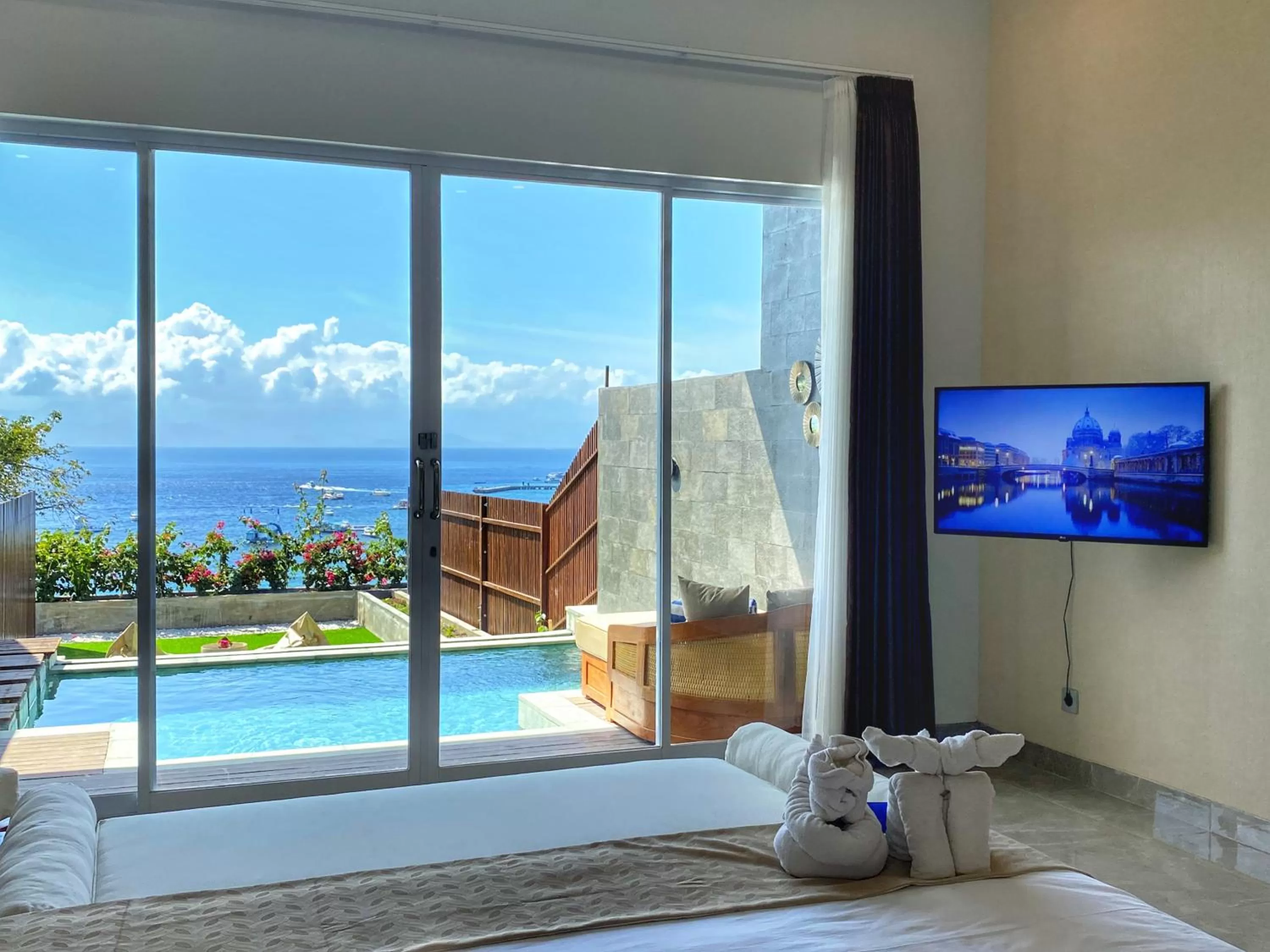 View (from property/room), Bed in Sea La Vie Resort Nusa Penida