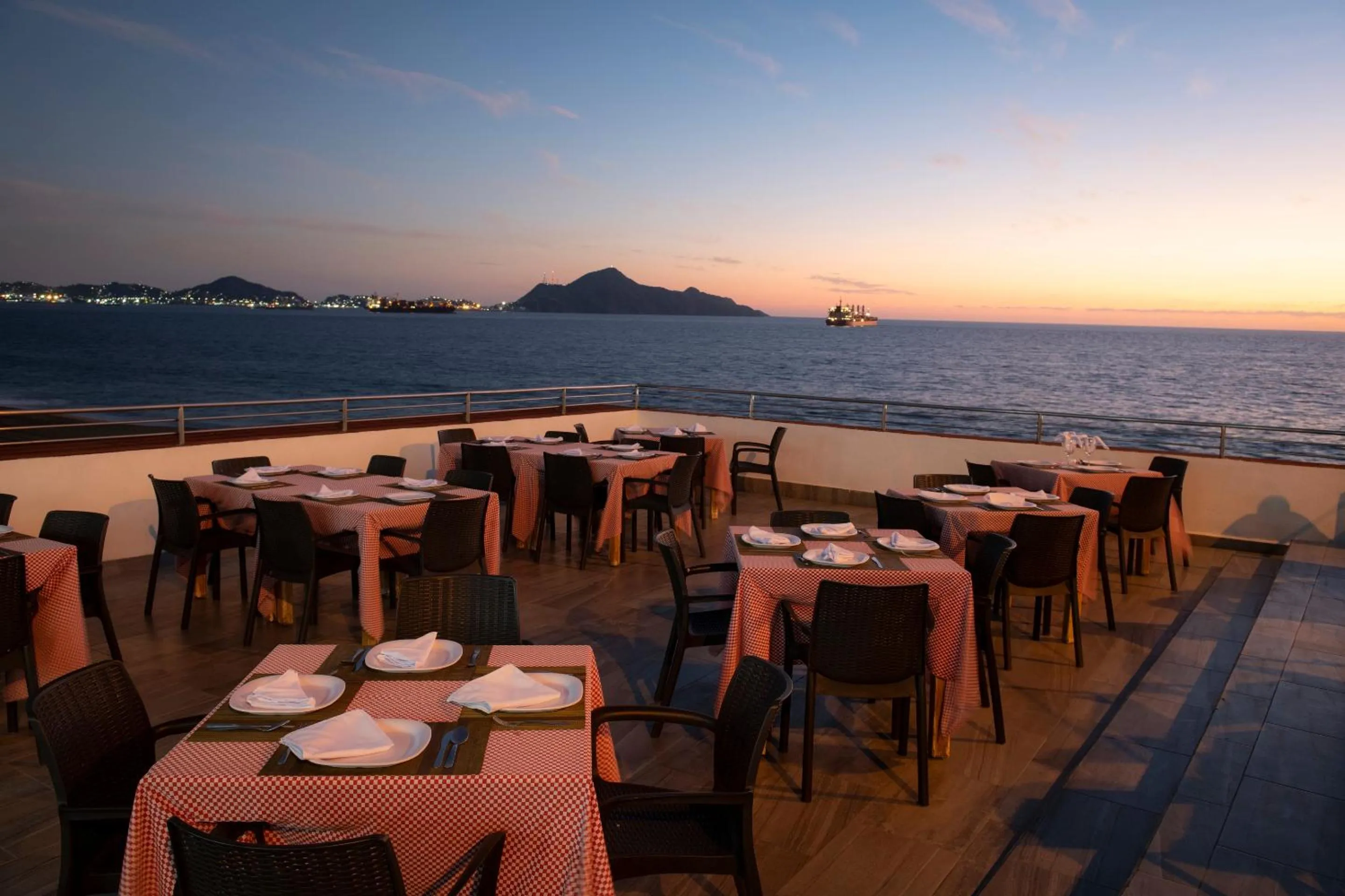 Dinner in Hotel Fiesta Mexicana