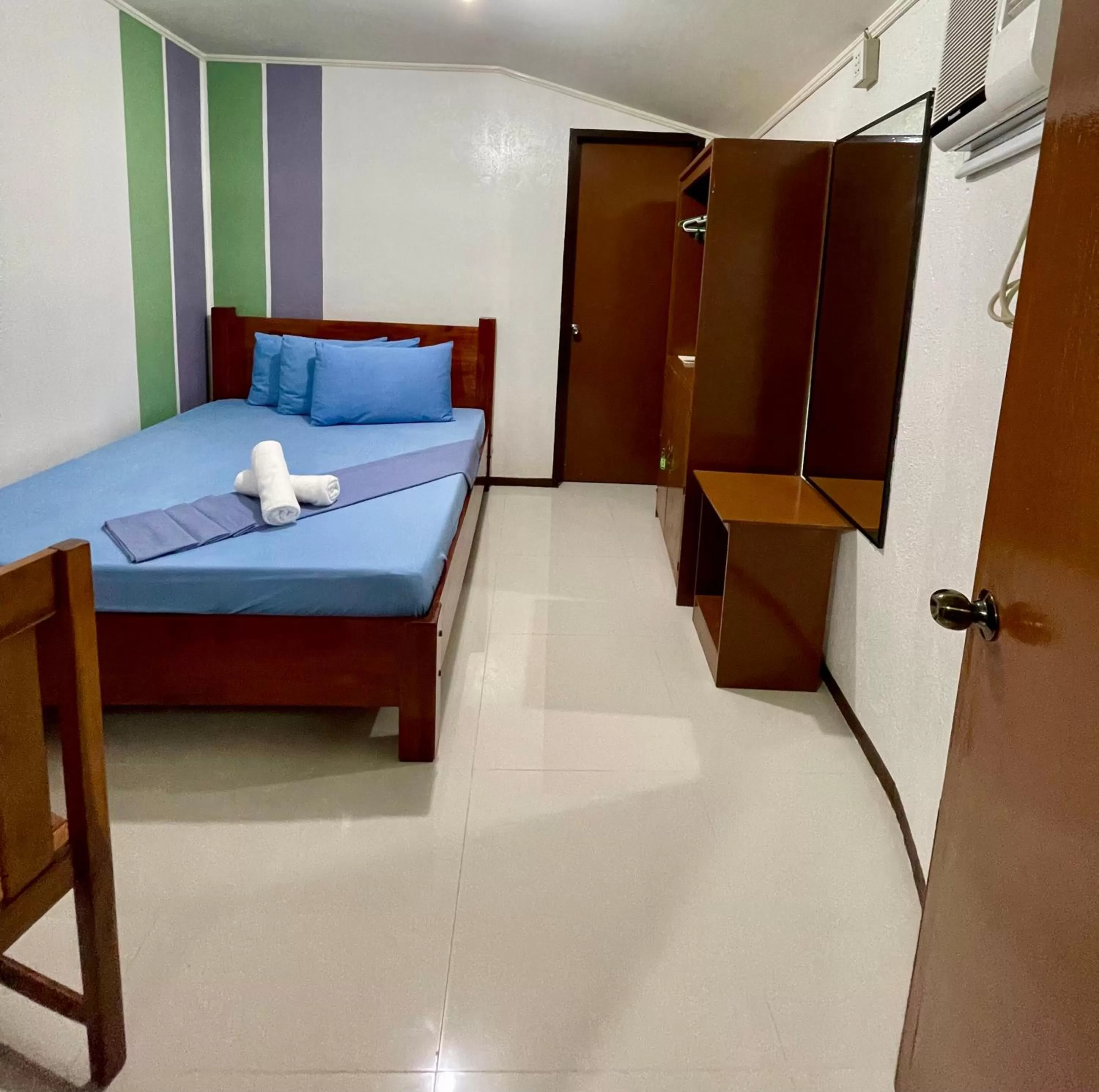 Bedroom, Seating Area in Chislyk Inn