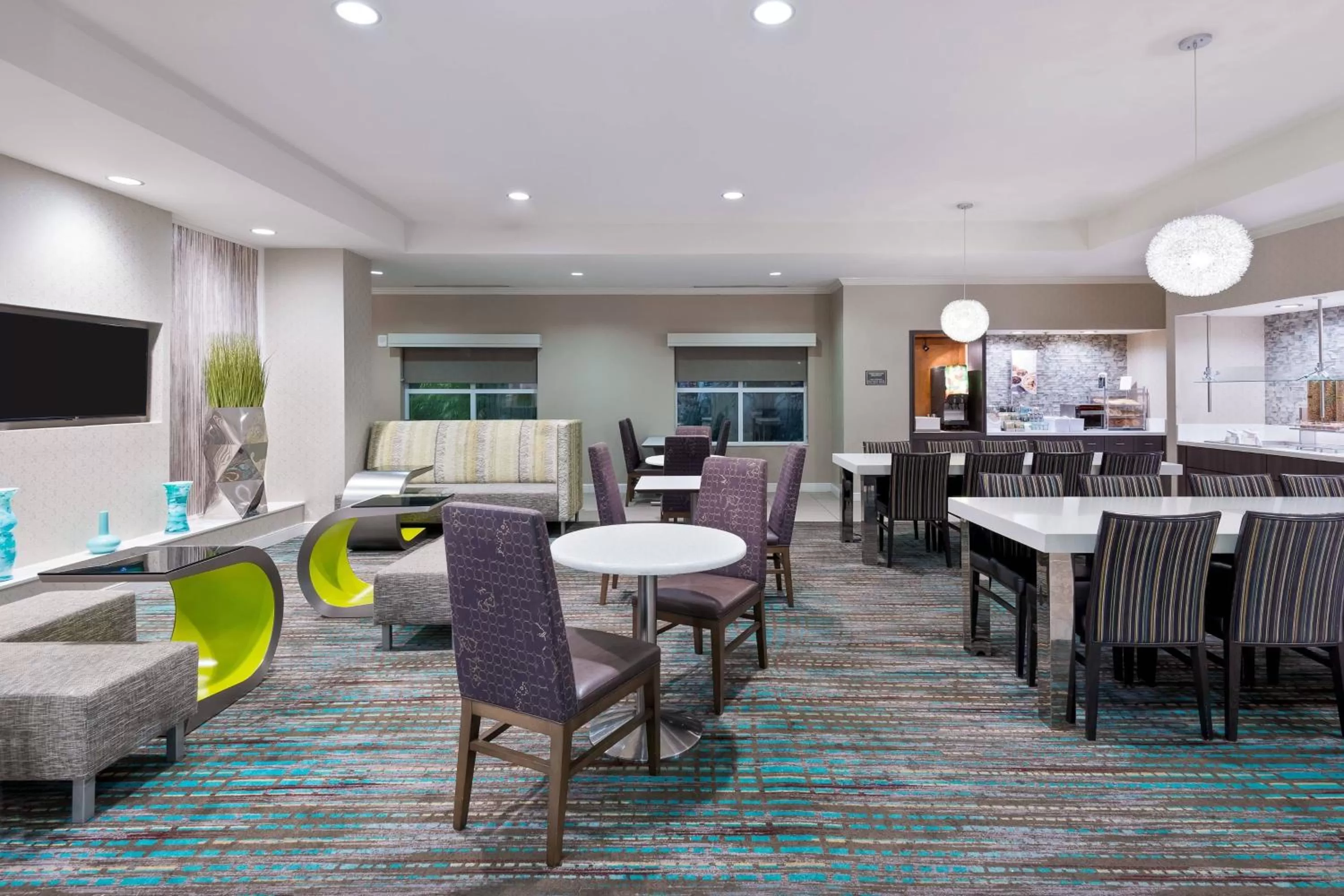 Restaurant/places to eat in Residence Inn Tampa Downtown