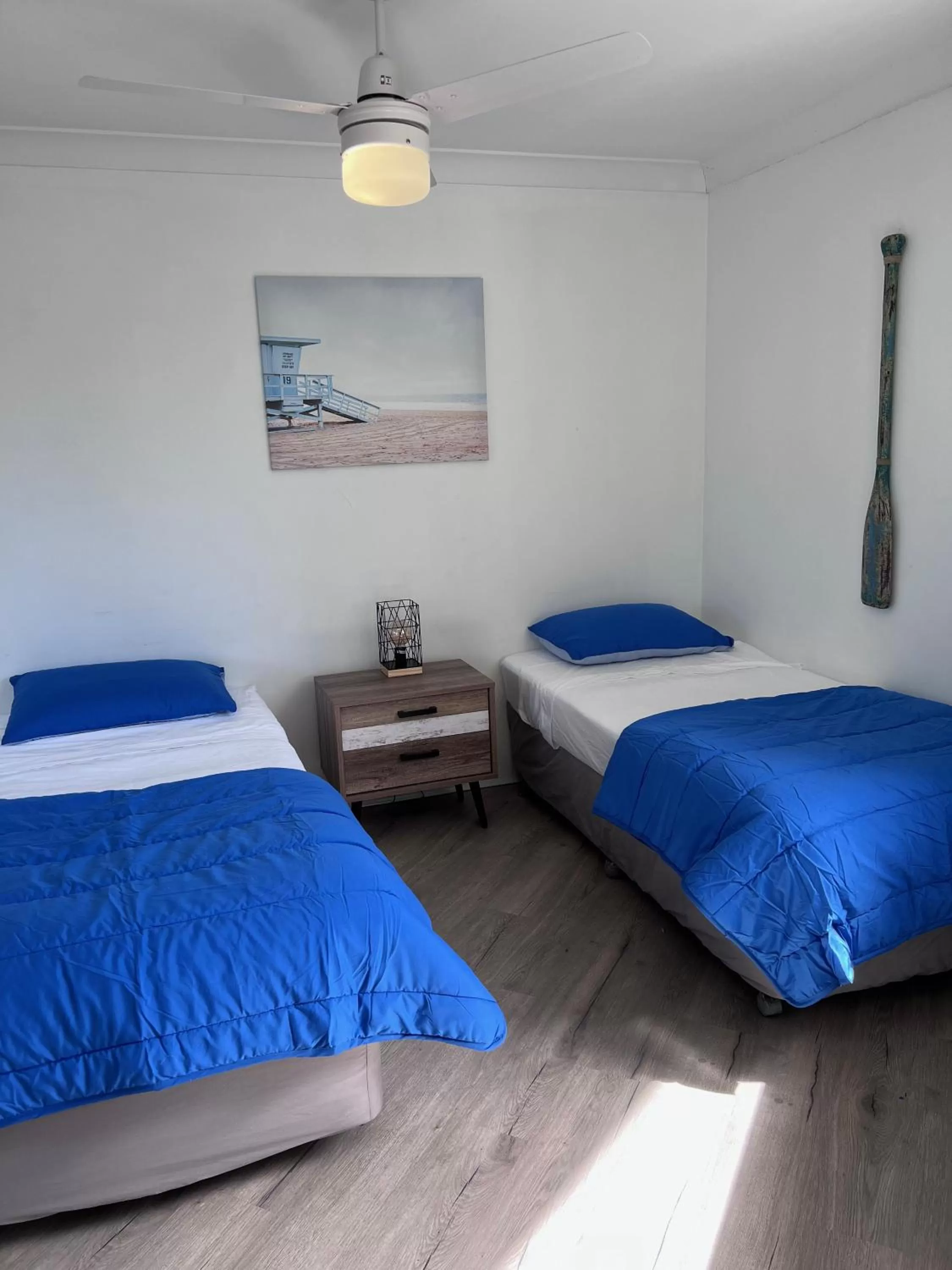 Bedroom in Surfers Del Rey
