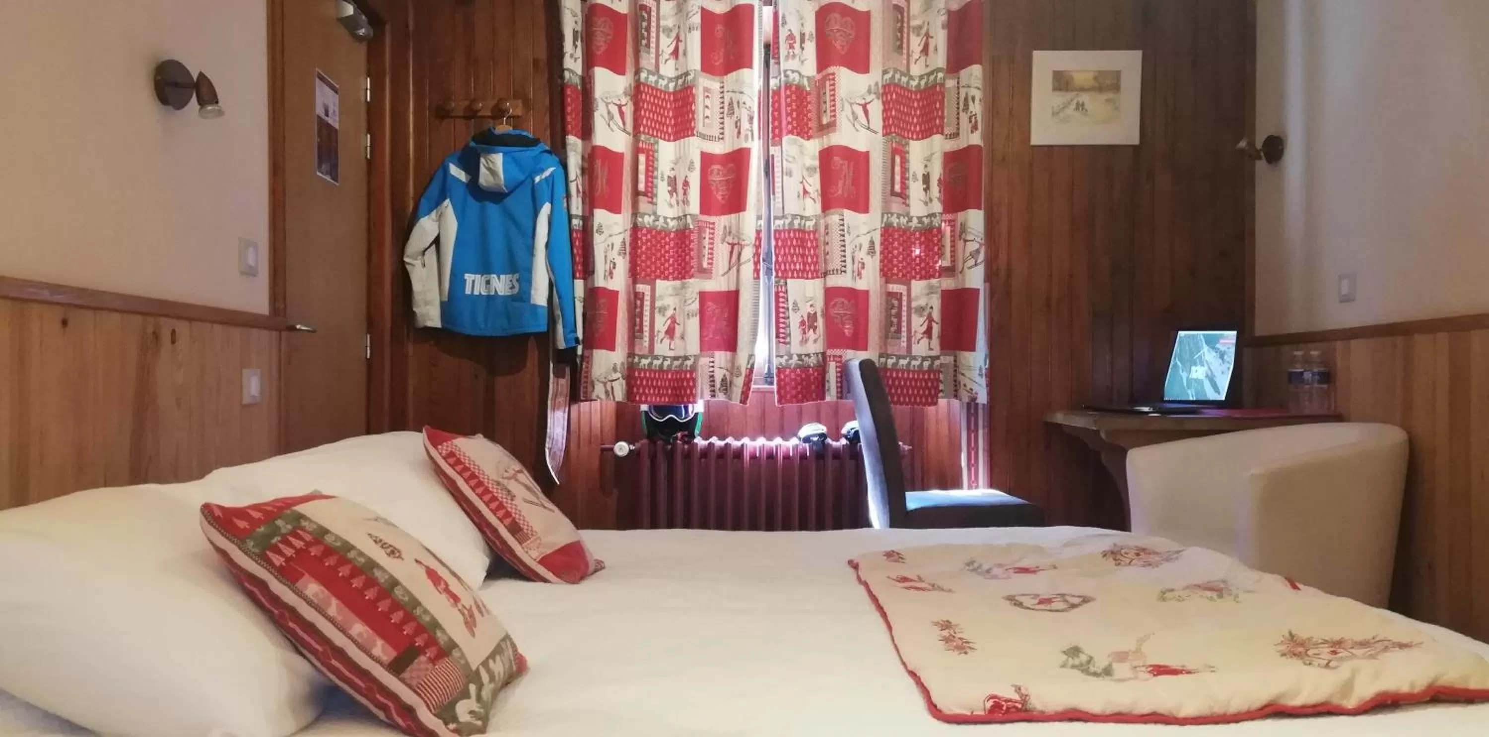 Photo of the whole room in Le Dôme