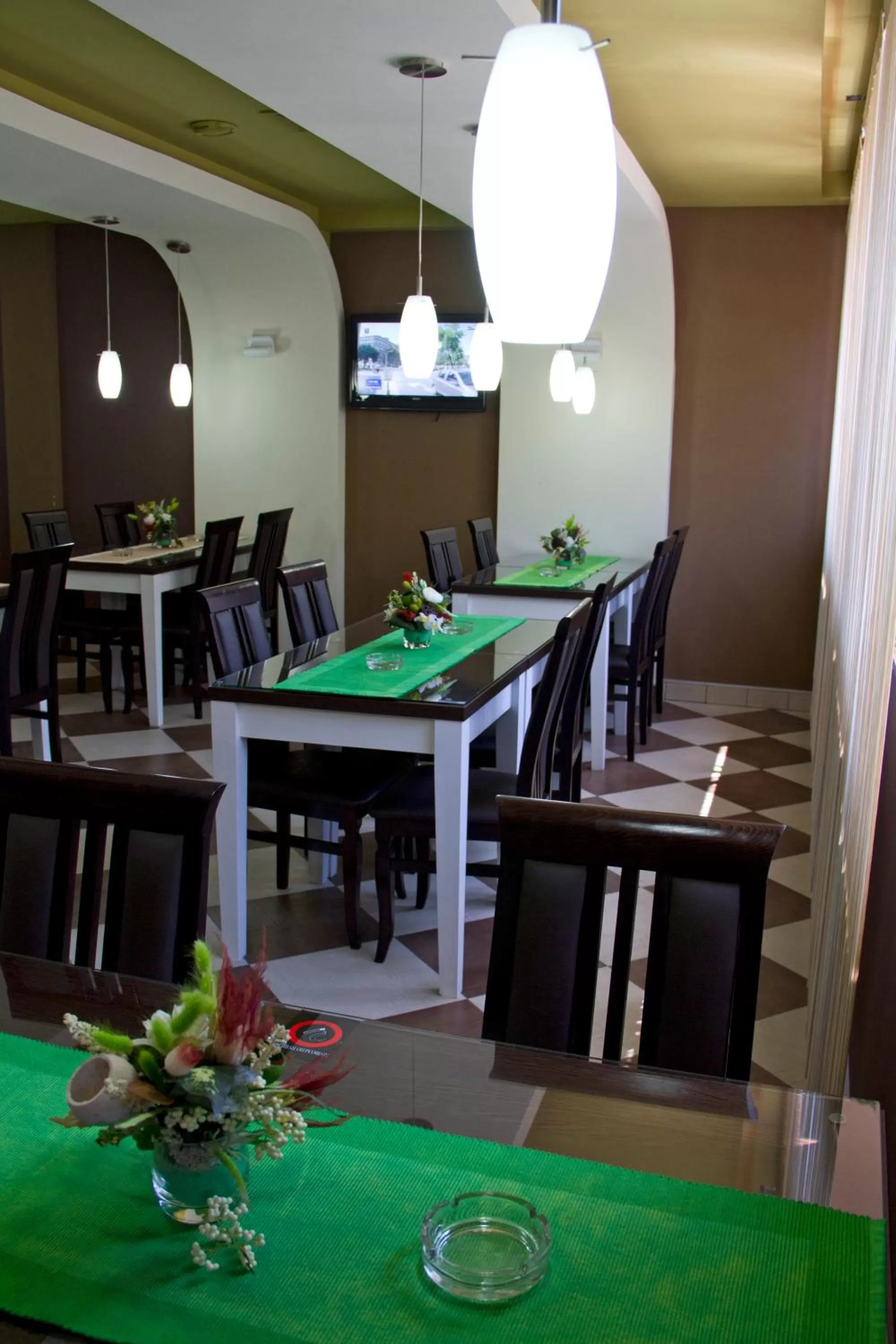 Business facilities, Restaurant/Places to Eat in Garni Hotel Tri O