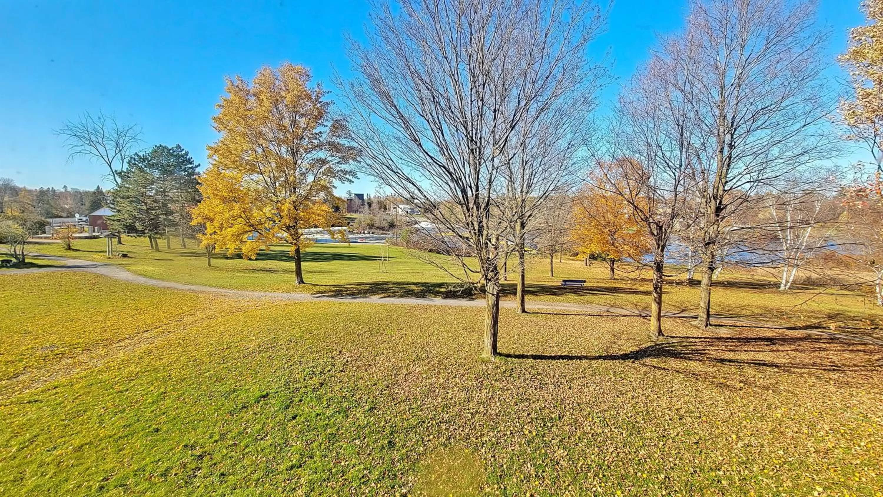 Natural landscape in Ramada by Wyndham Arnprior