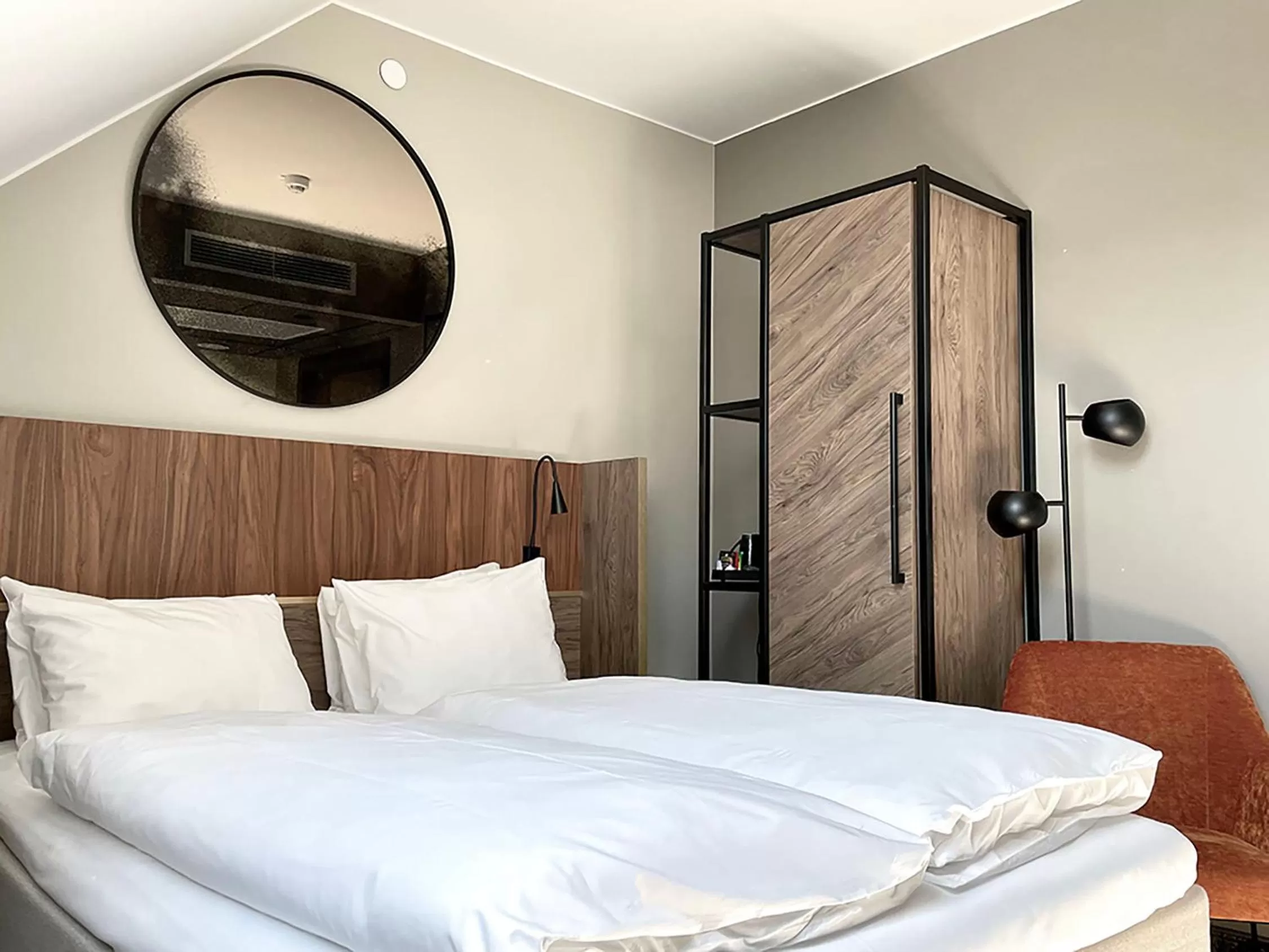 Bed in Karl Johan Hotel