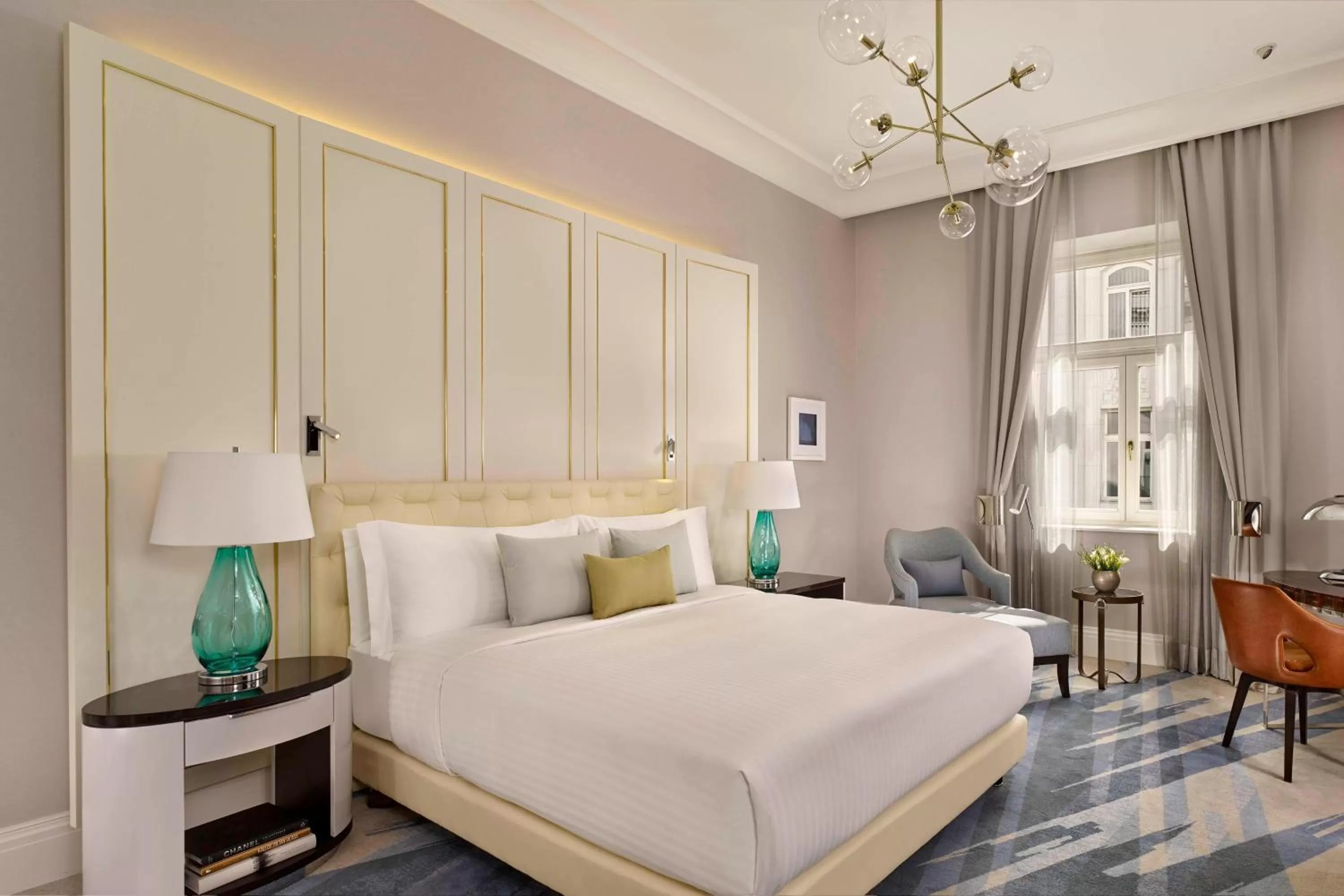 Bed in Al Habtoor Palace Budapest, Preferred Hotels & Resorts