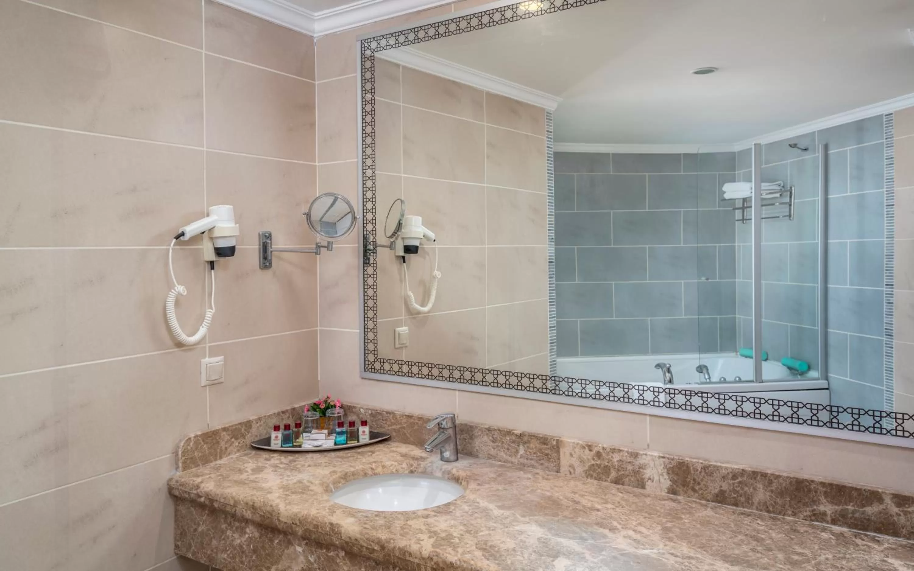 Bathroom in Mukarnas Spa & Resort Hotel