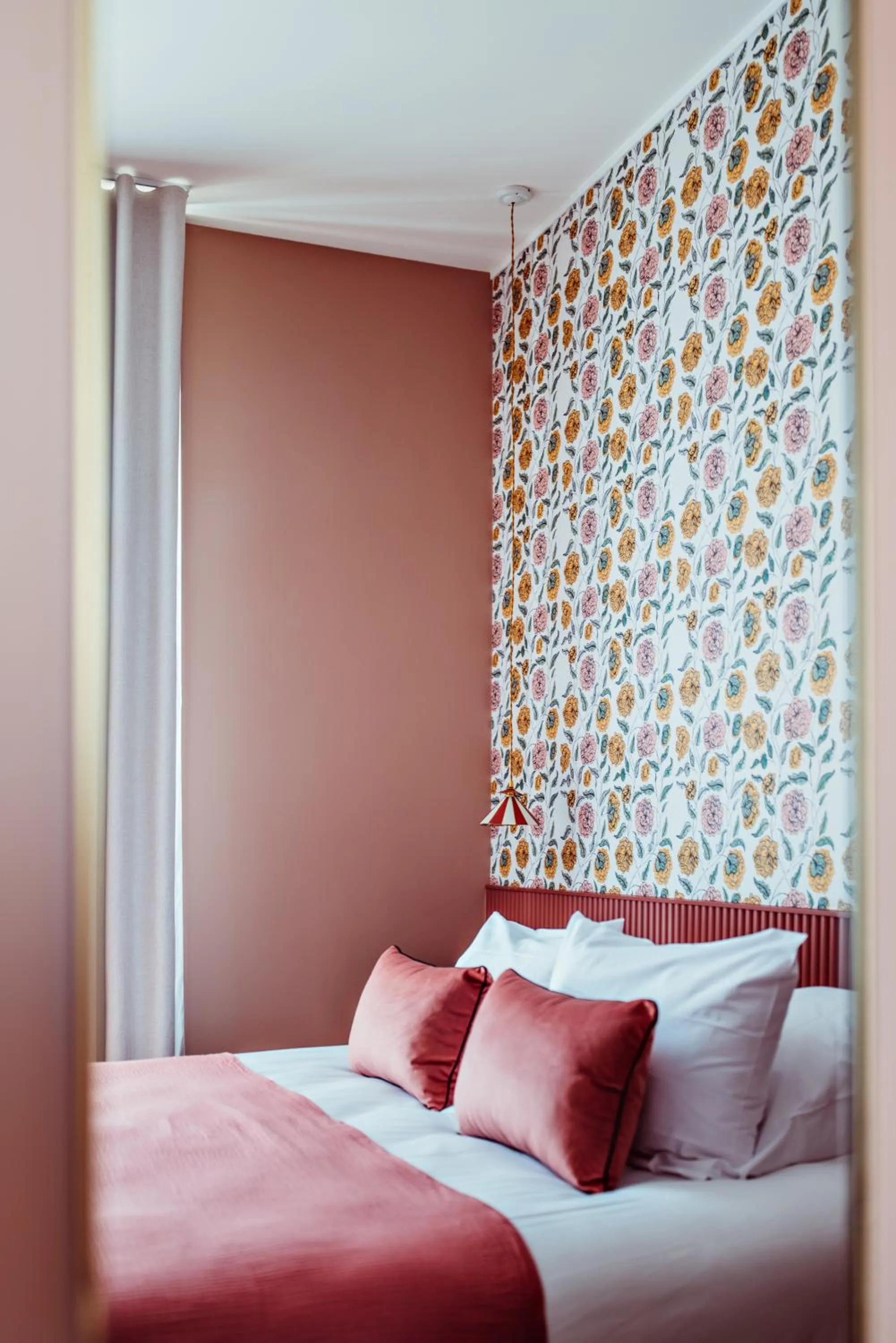 Bed in Hôtel Maison Lacassagne Lyon