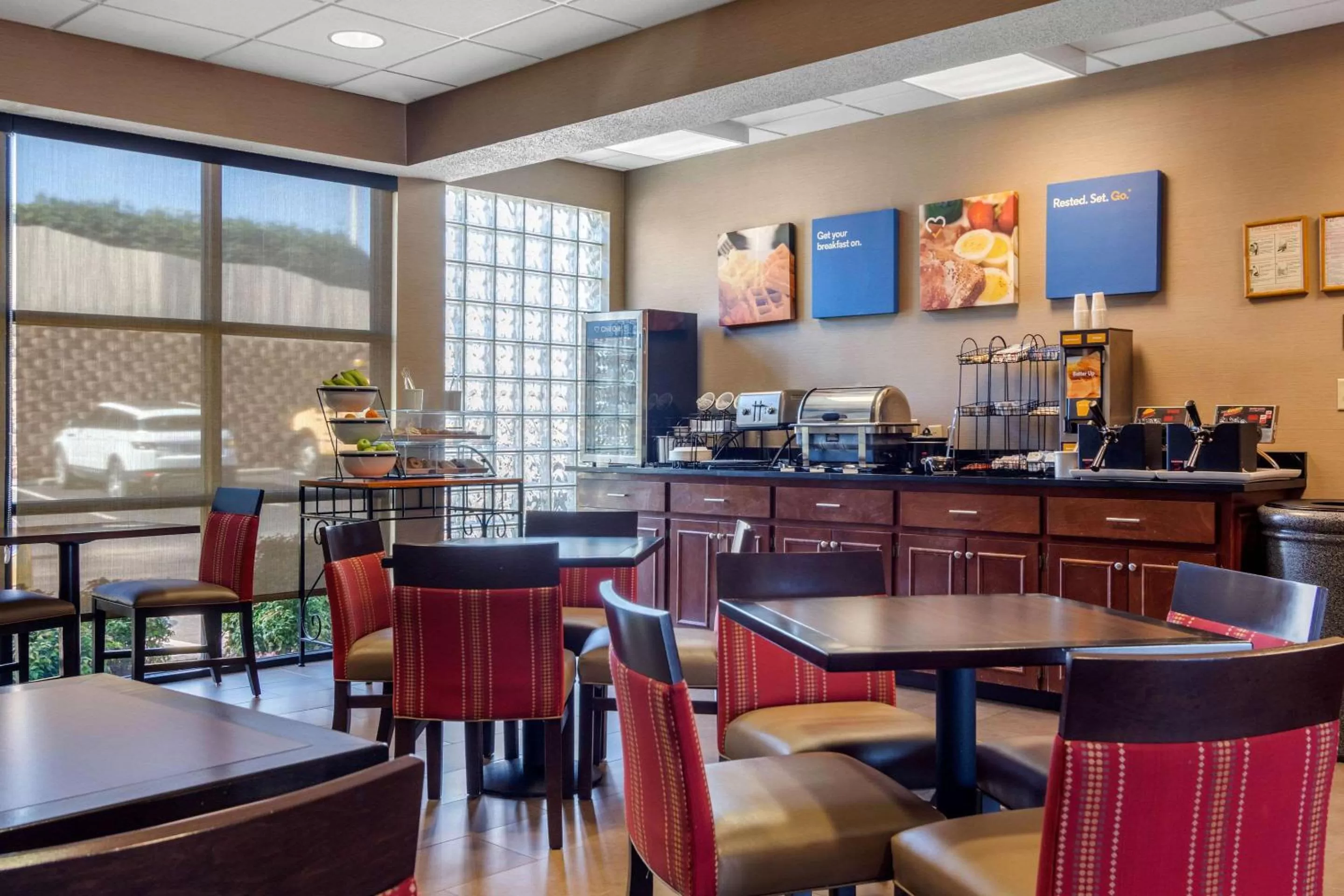 Restaurant/places to eat in Comfort Inn & Suites LaGrange East