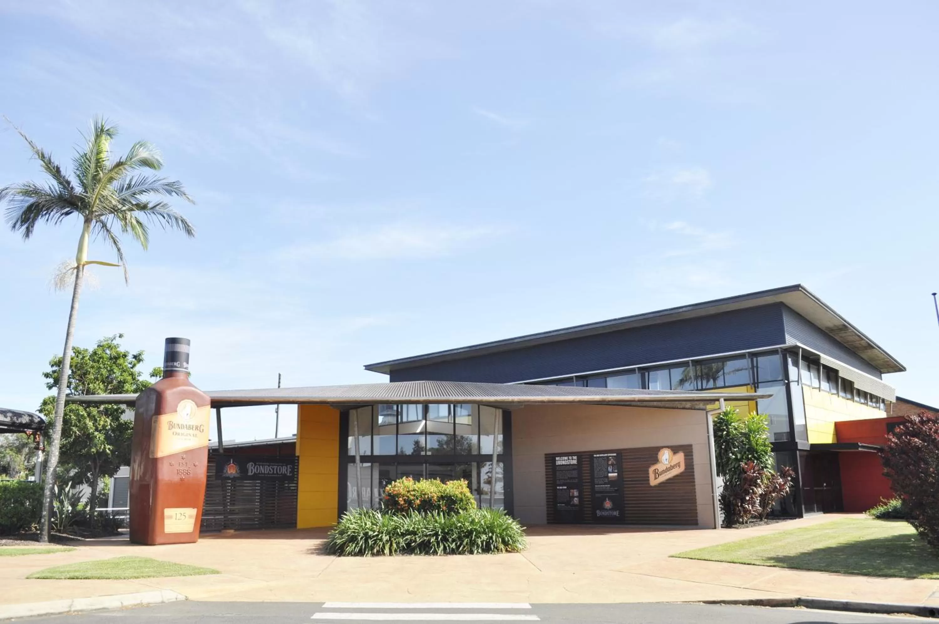 Nearby landmark in Alexandra Park Motor Inn