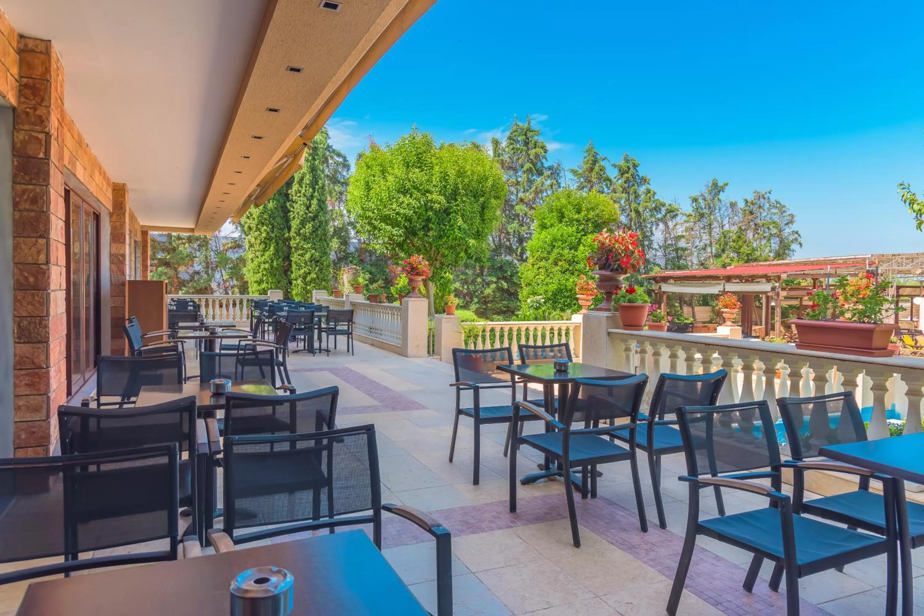 Balcony/Terrace in Avalon Airport Hotel Thessaloniki