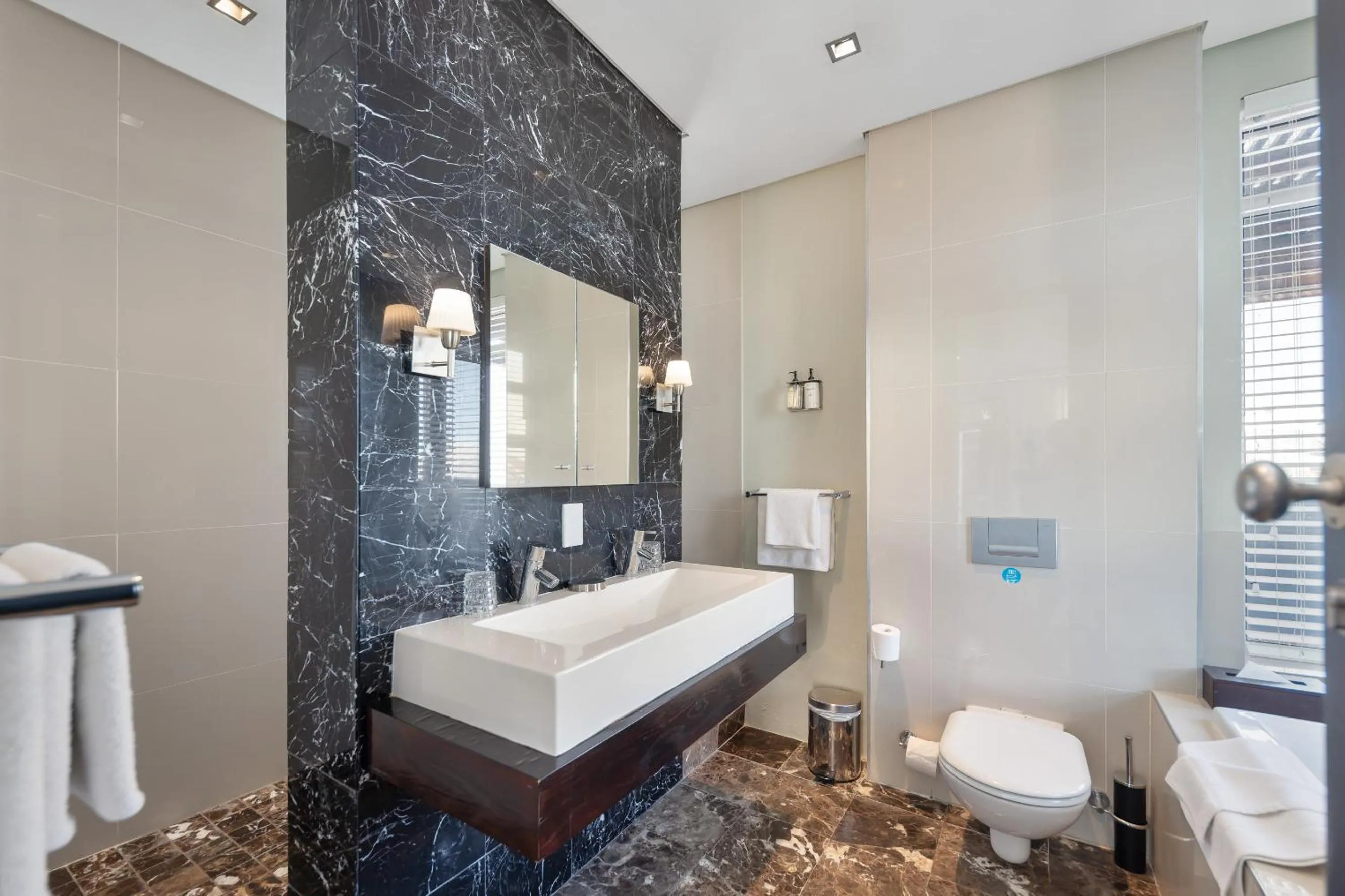 Toilet in O on Kloof Boutique Hotel & Spa