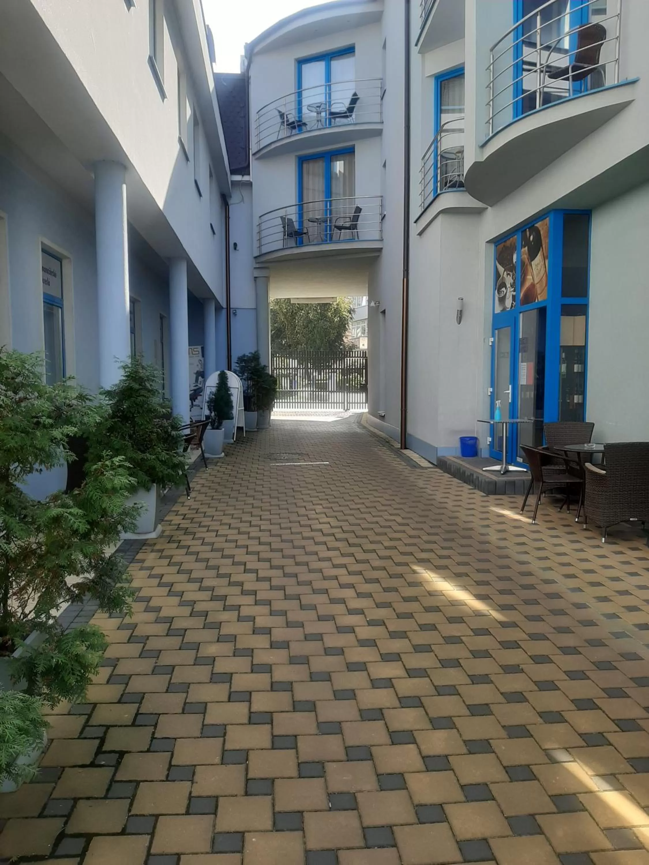 Facade/entrance in garni Hotel S.O.G.* * *